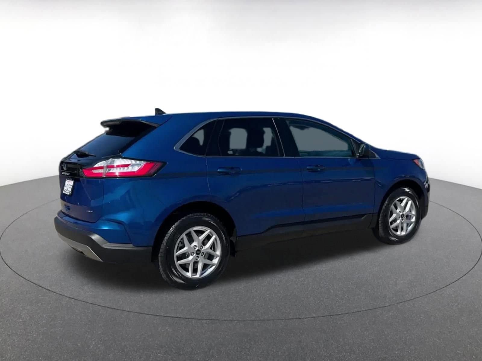 Thumbnail: 2024 Ford Edge - 15