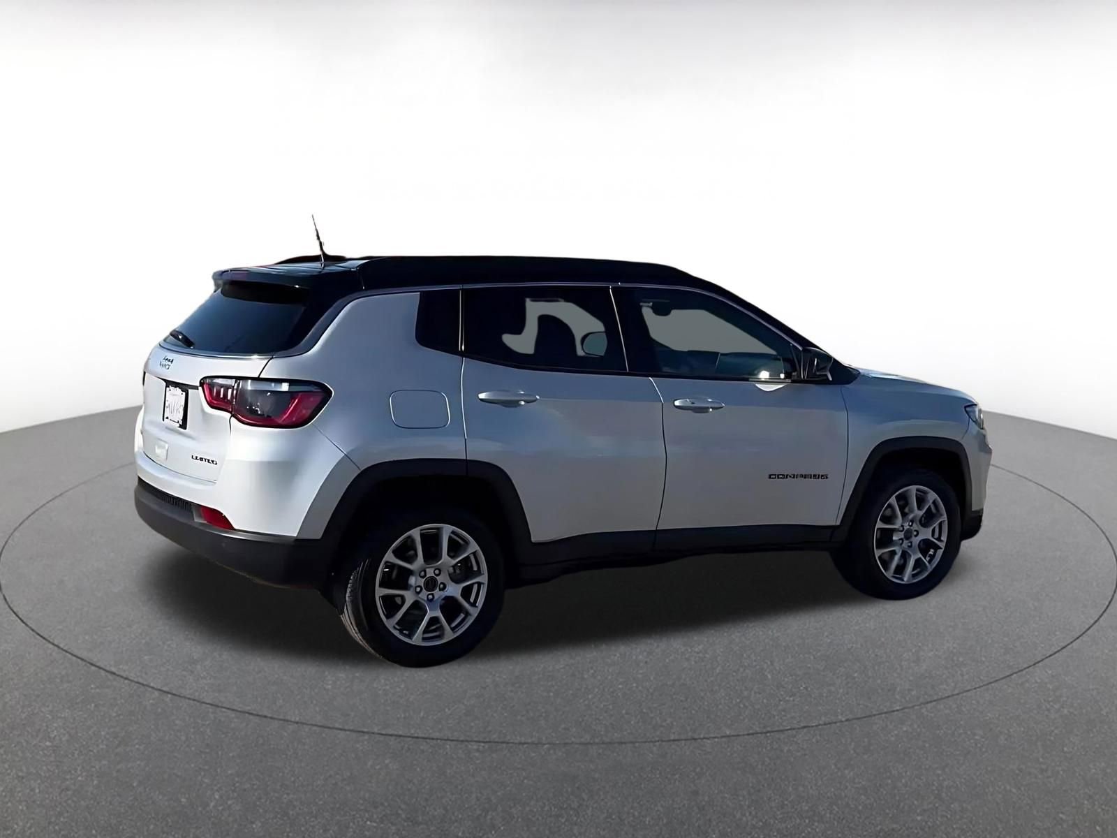 Thumbnail: 2025 Jeep Compass - 14