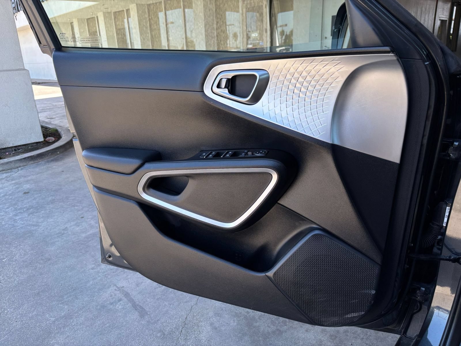 Thumbnail: 2025 Kia Soul - 18
