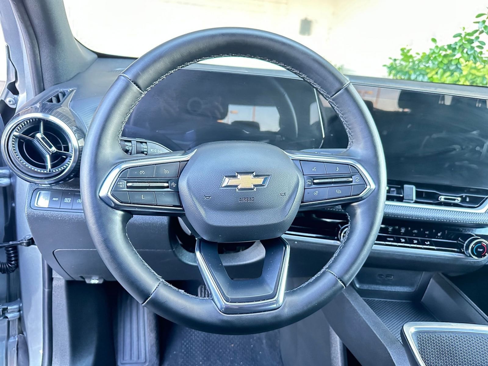 Thumbnail: 2025 Chevrolet Equinox - 28