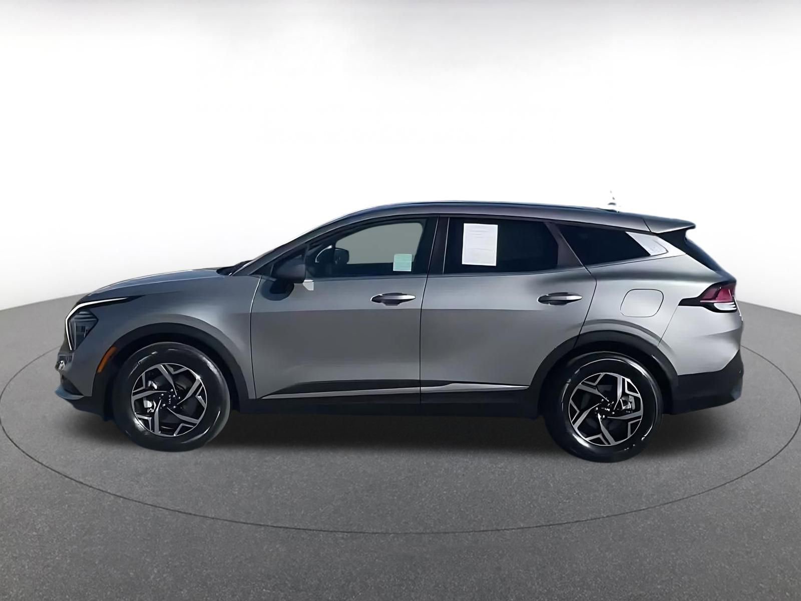 Thumbnail: 2025 Kia Sportage - 9