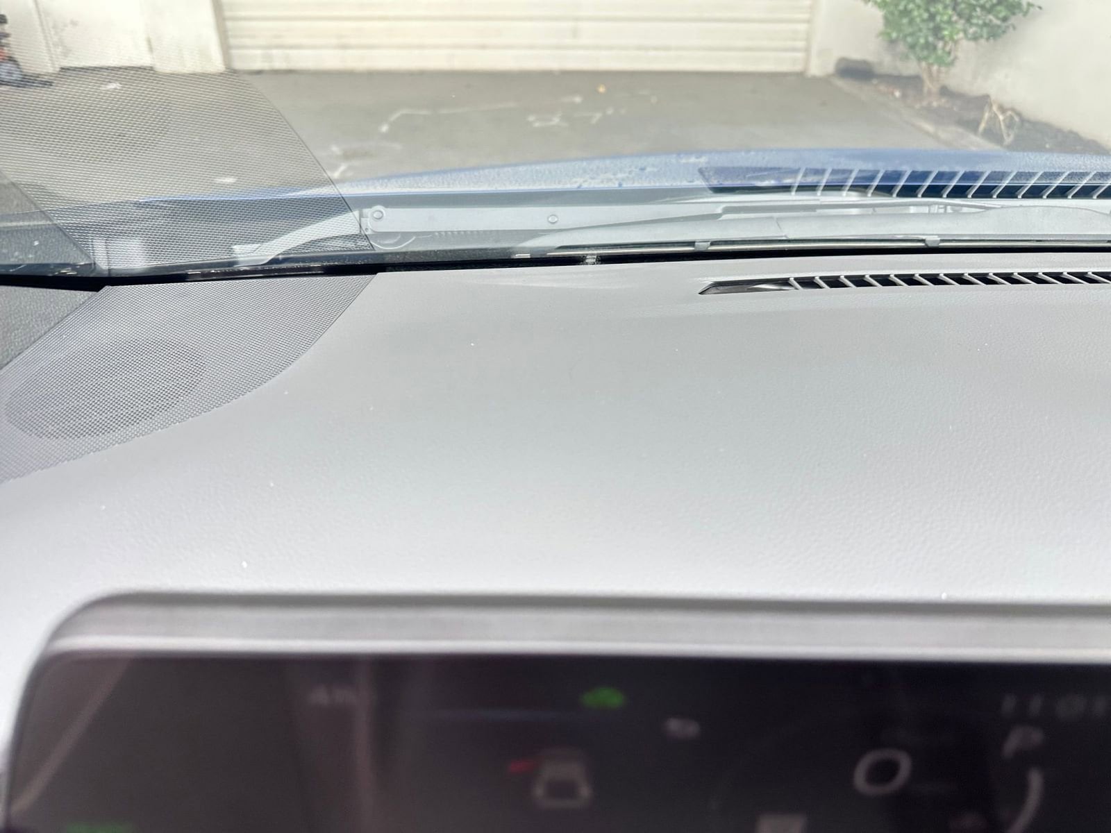 Thumbnail: 2025 Toyota Prius - 34