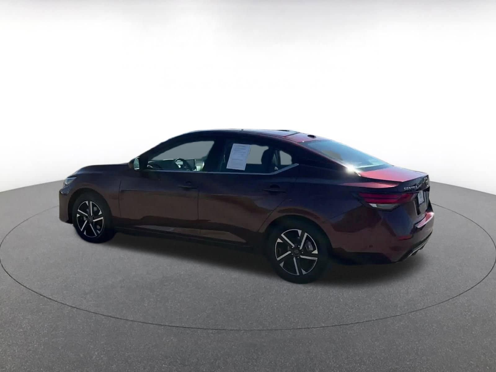 Thumbnail: 2024 Nissan Sentra - 10