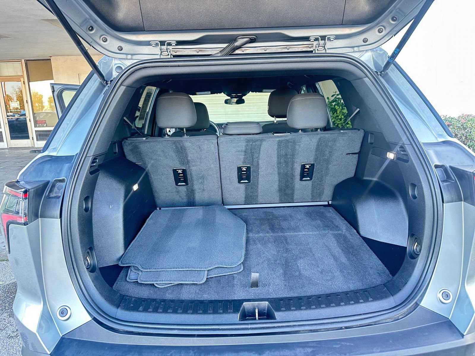 Thumbnail: 2025 Chevrolet Equinox - 31