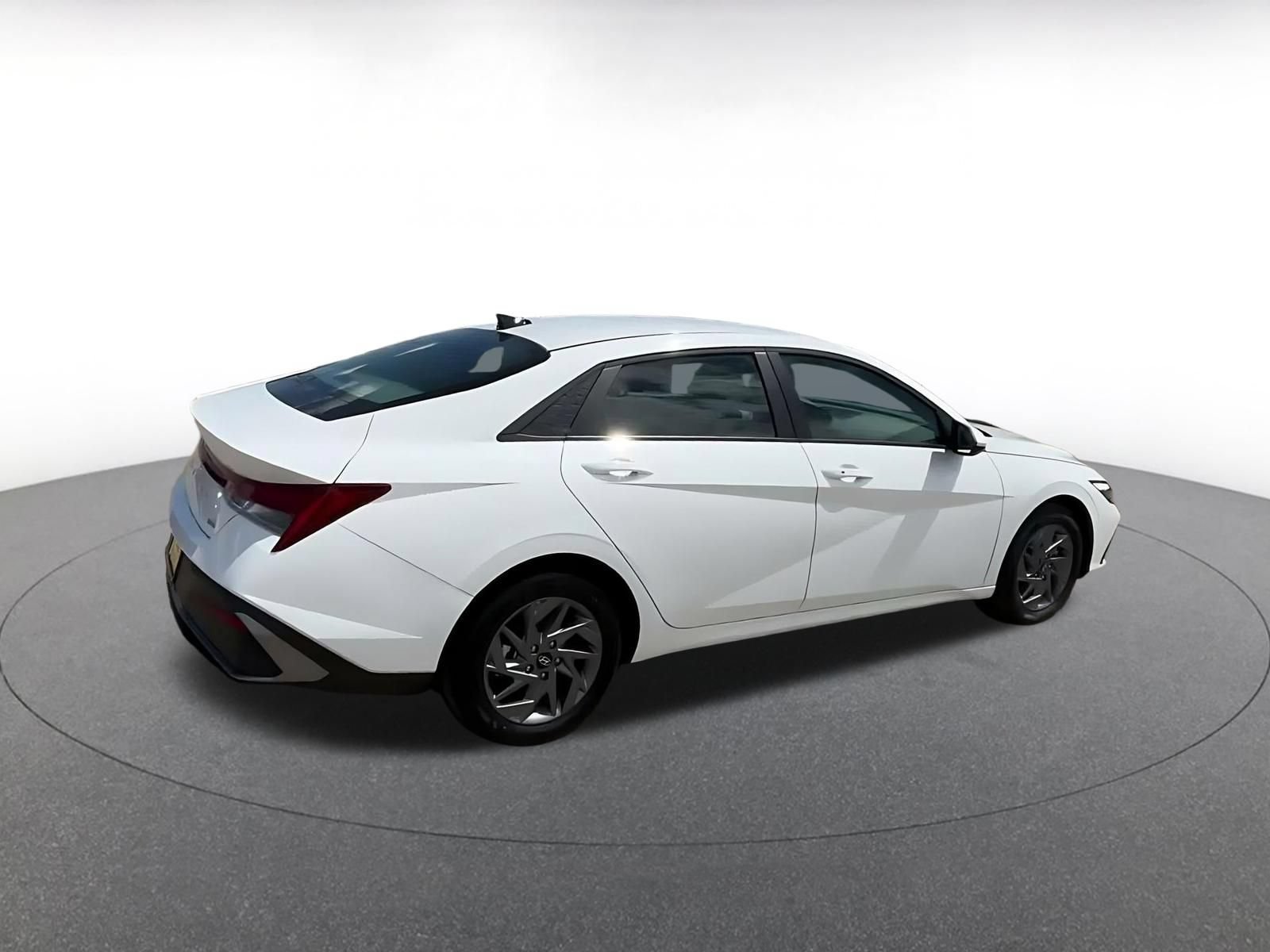Thumbnail: 2026 Hyundai Elantra - 13