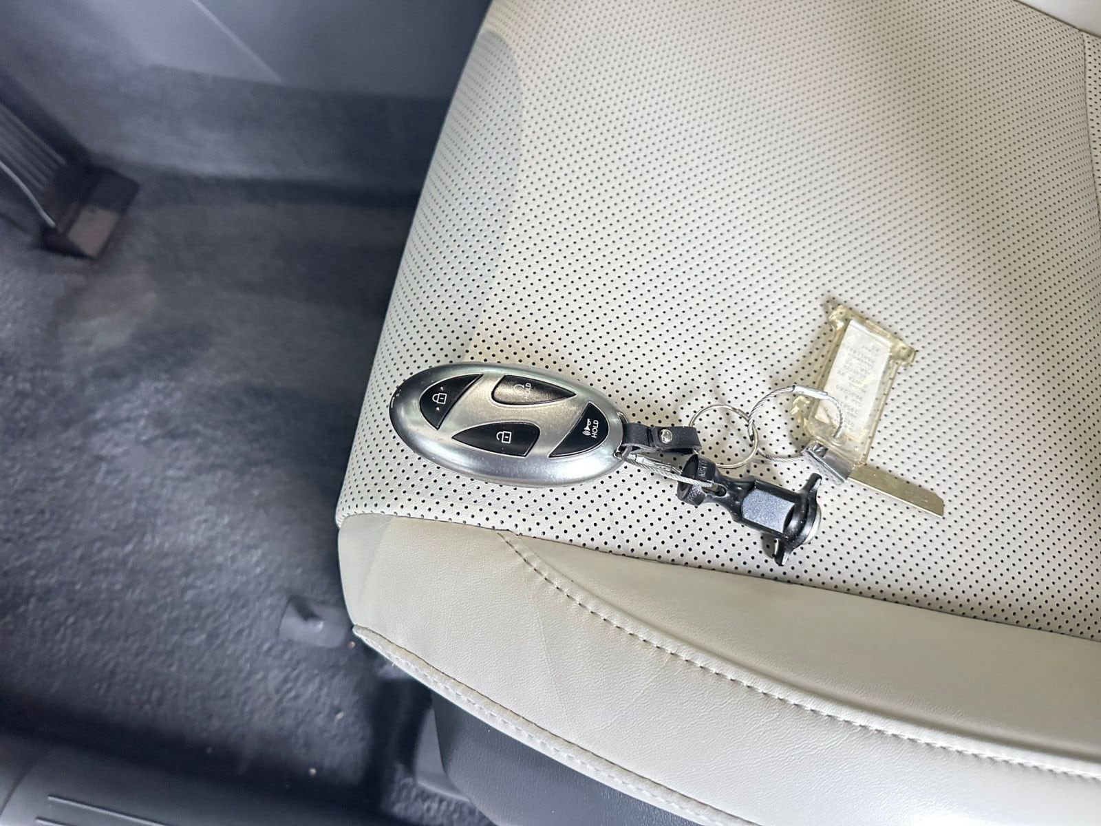 Thumbnail: 2025 Hyundai Santa Fe - 22