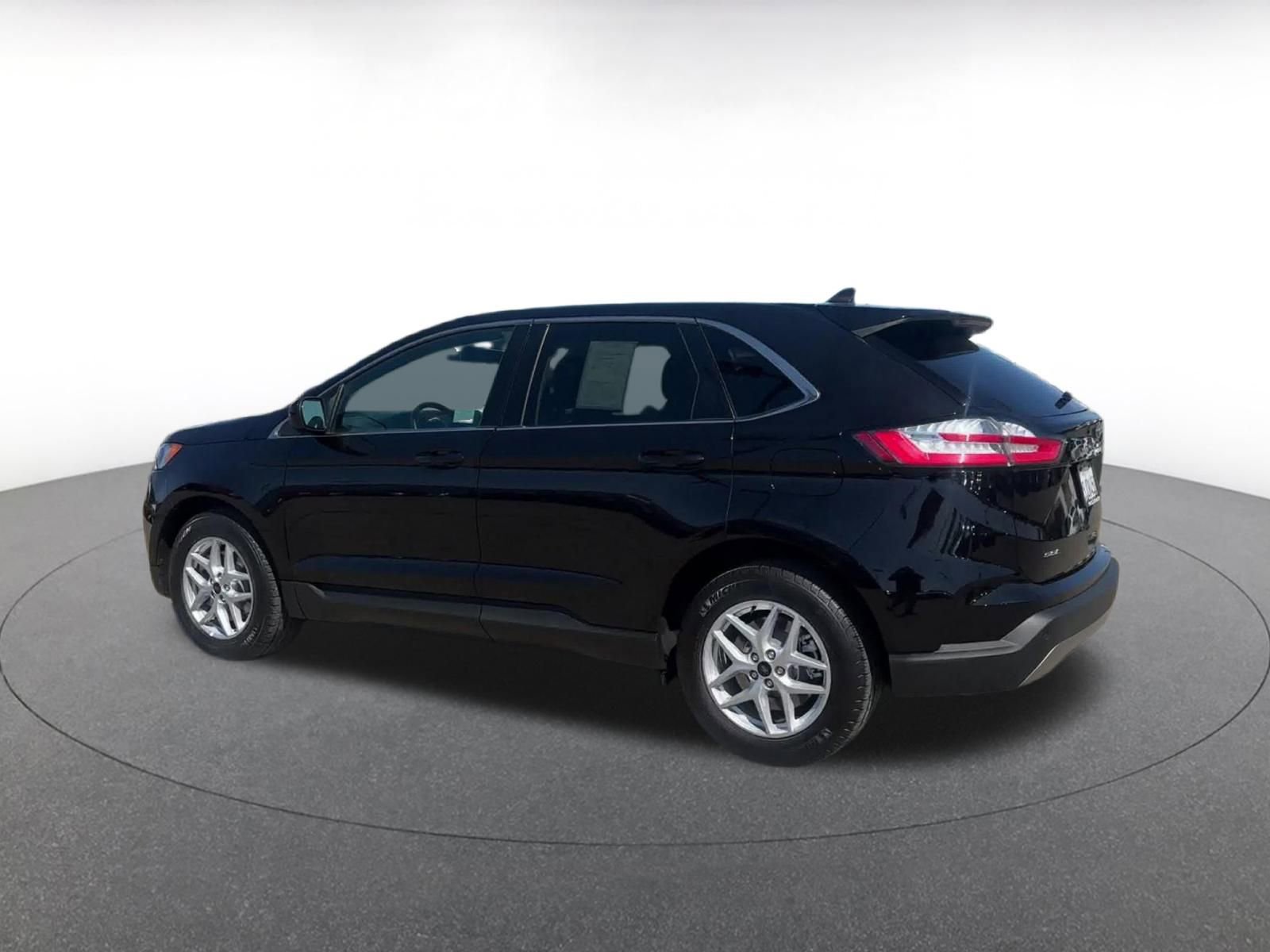 Thumbnail: 2024 Ford Edge - 10