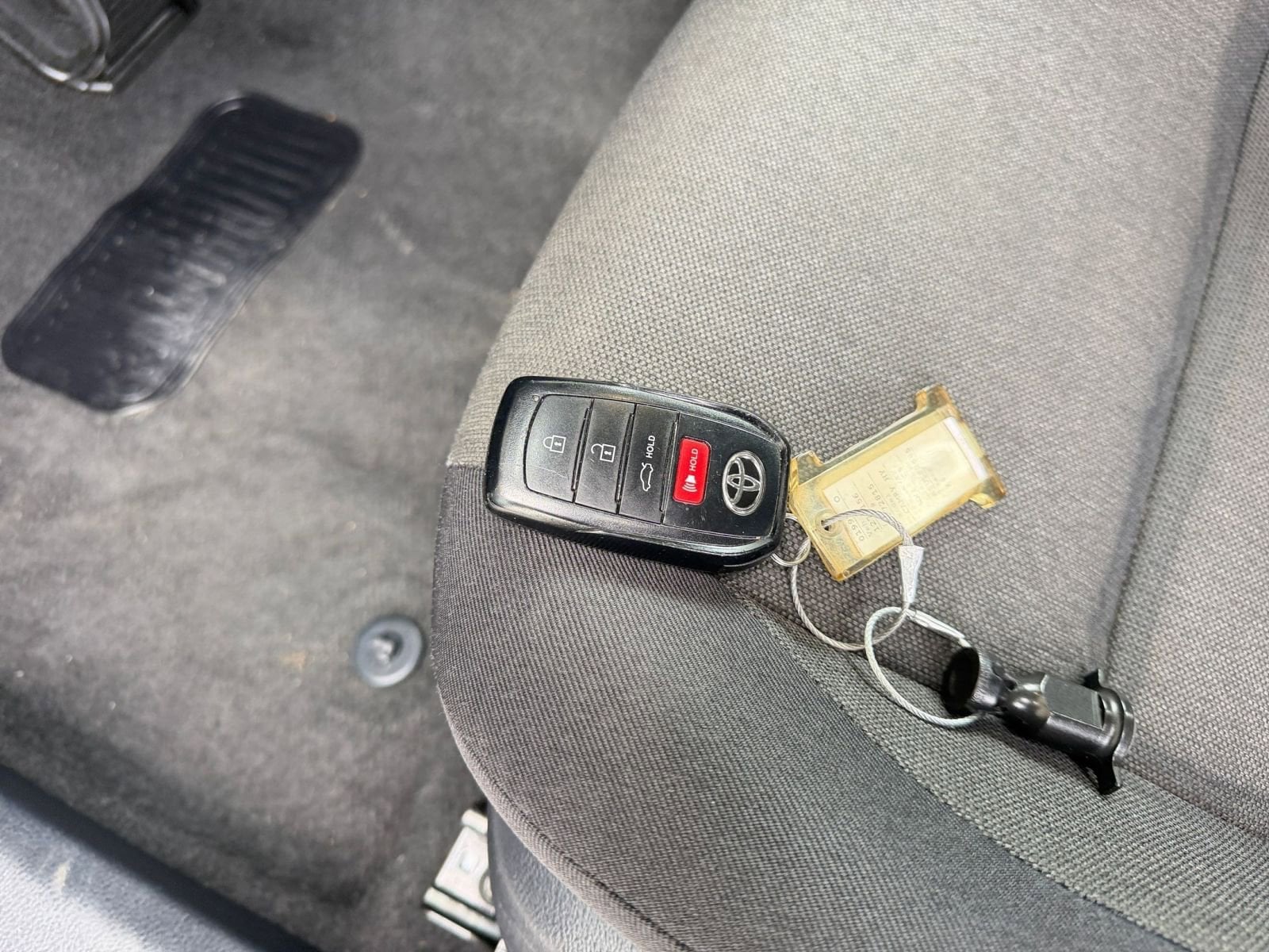 Thumbnail: 2025 Toyota Camry - 21