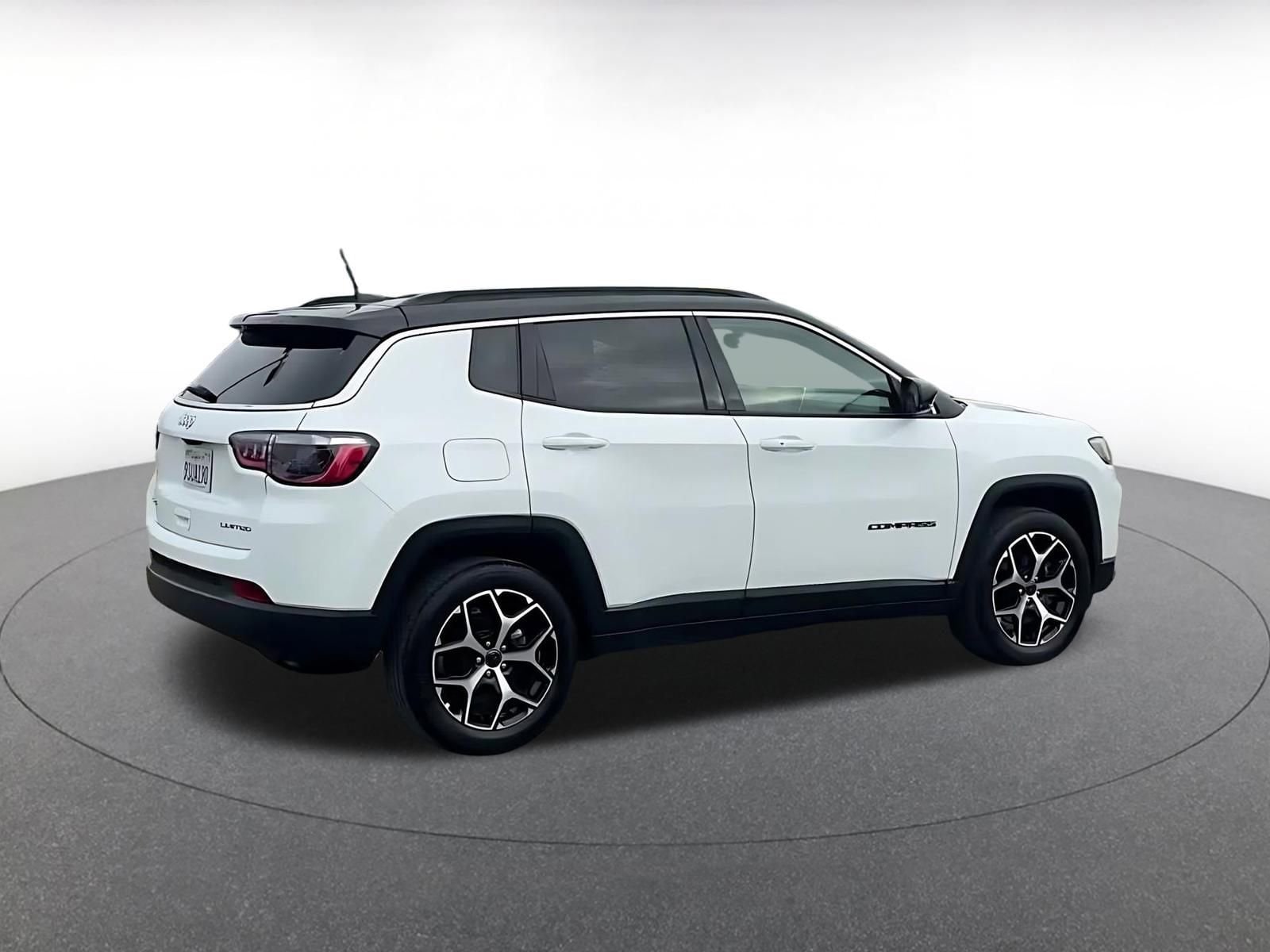 Thumbnail: 2025 Jeep Compass - 15