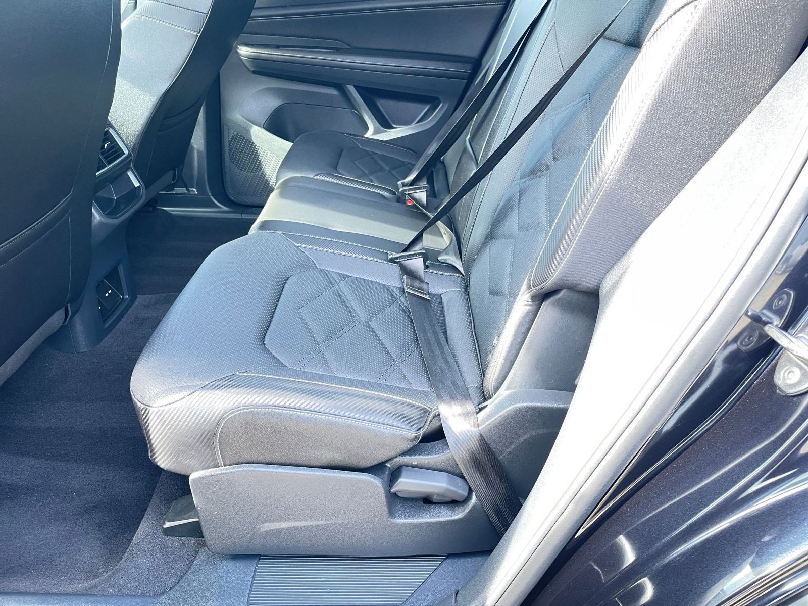 Thumbnail: 2025 Volkswagen Atlas - 25