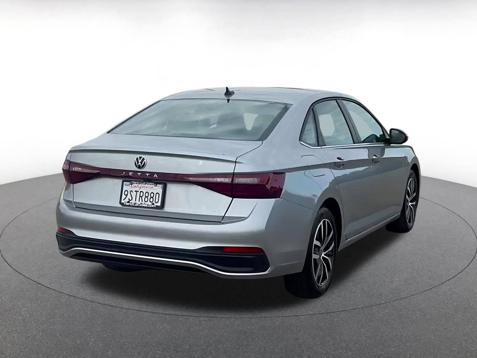 Thumbnail: 2025 Volkswagen Jetta - 14