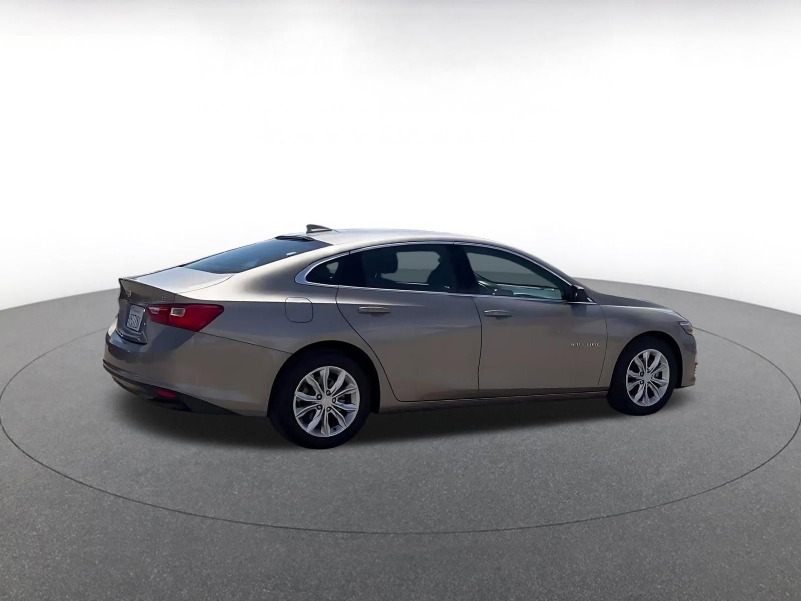 Thumbnail: 2023 Chevrolet Malibu - 15