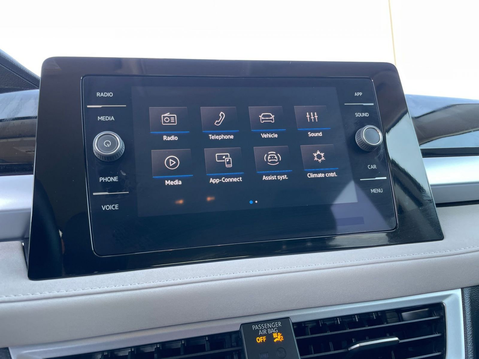 Thumbnail: 2025 Volkswagen Taos - 20