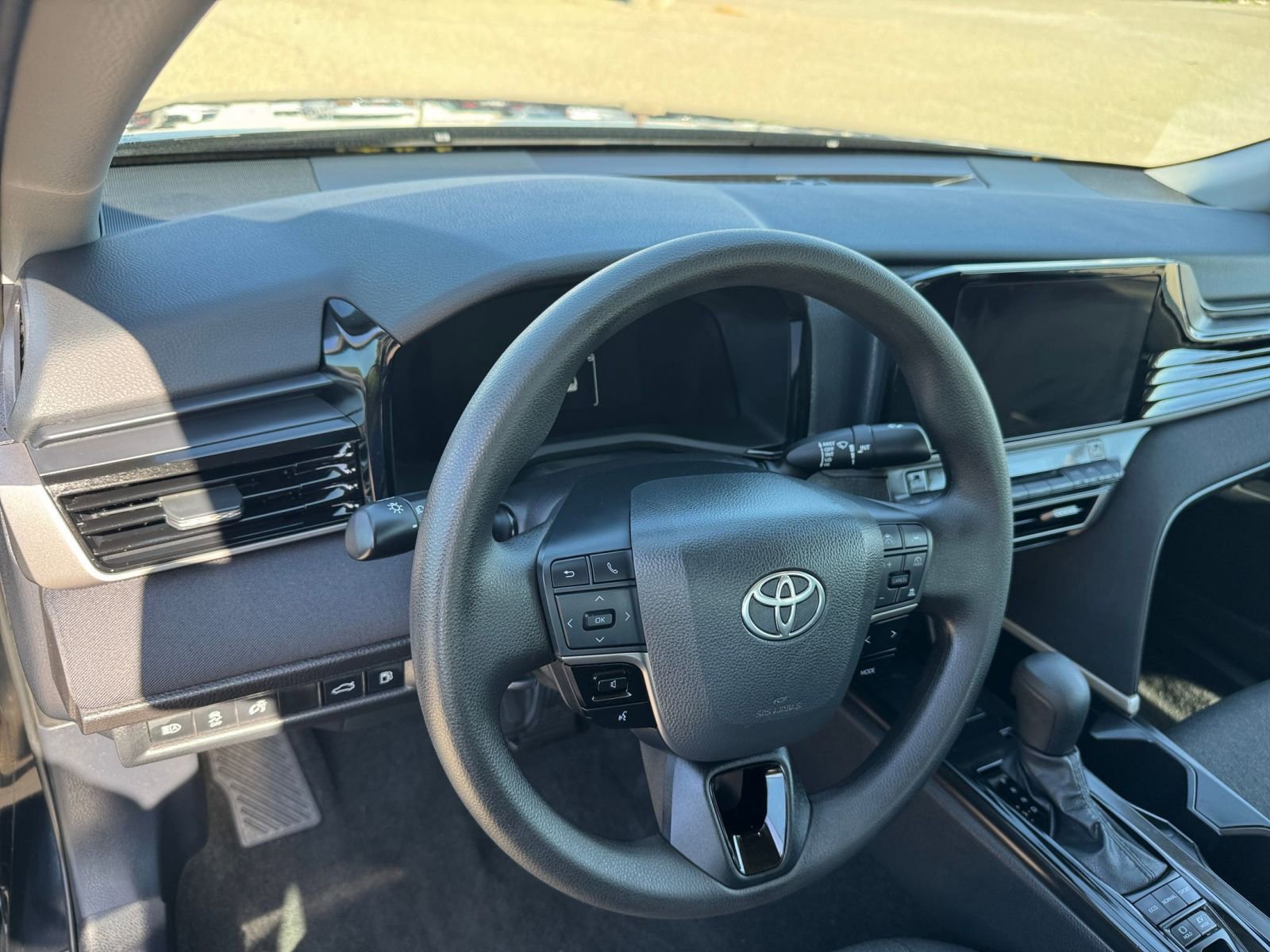 Thumbnail: 2025 Toyota Camry - 34