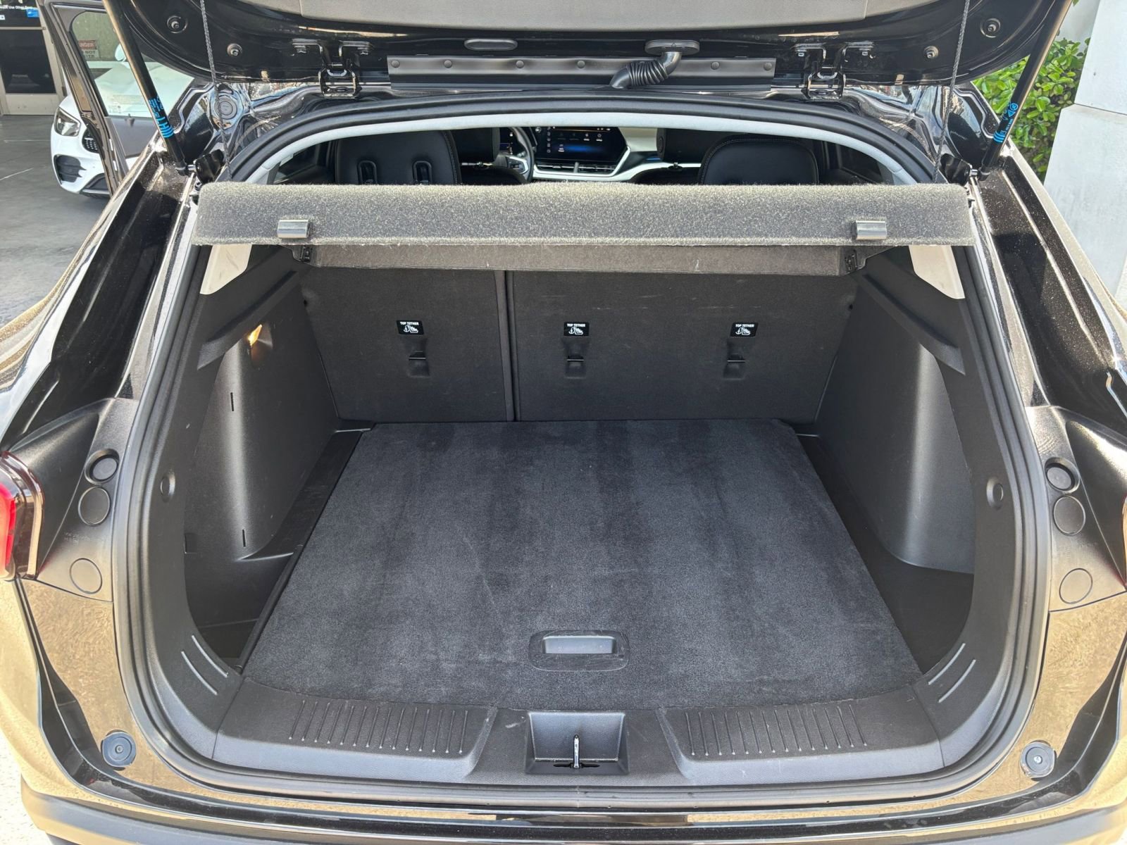 Thumbnail: 2025 Chevrolet Trax - 31