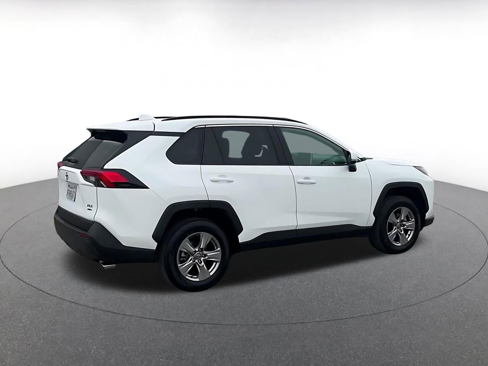 Thumbnail: 2025 Toyota RAV4 - 15