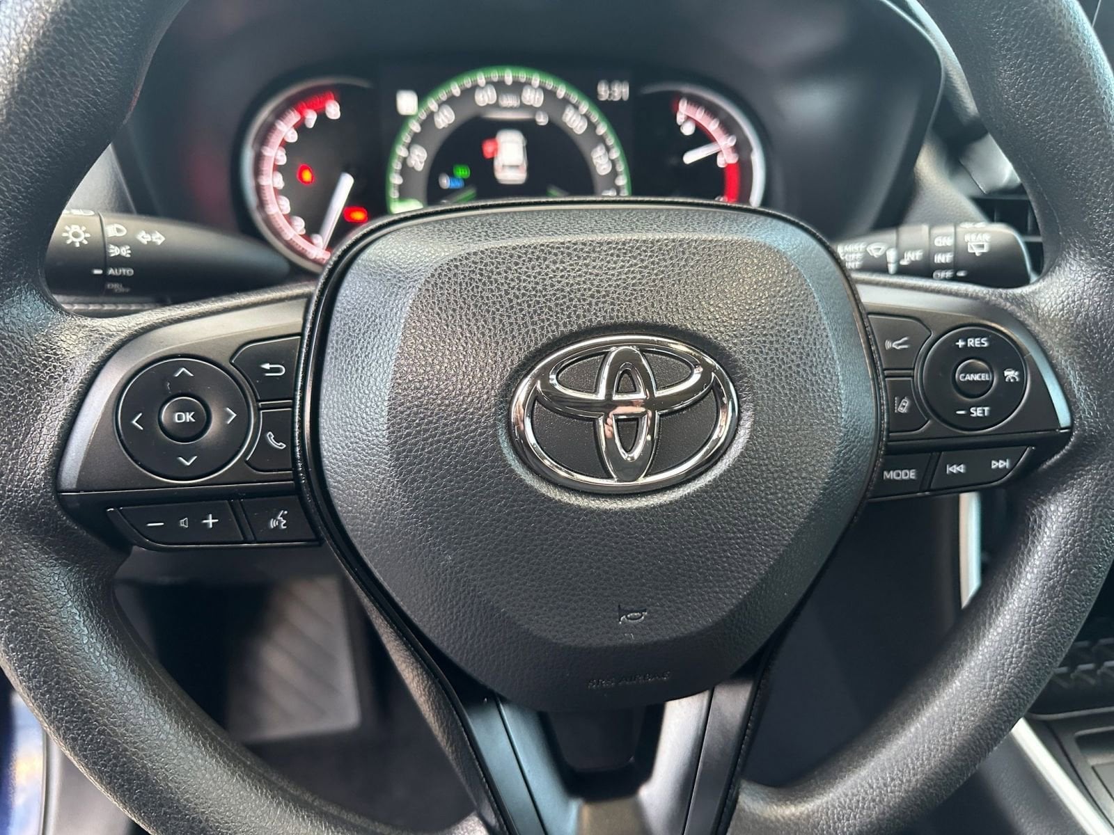 Thumbnail: 2025 Toyota RAV4 - 27