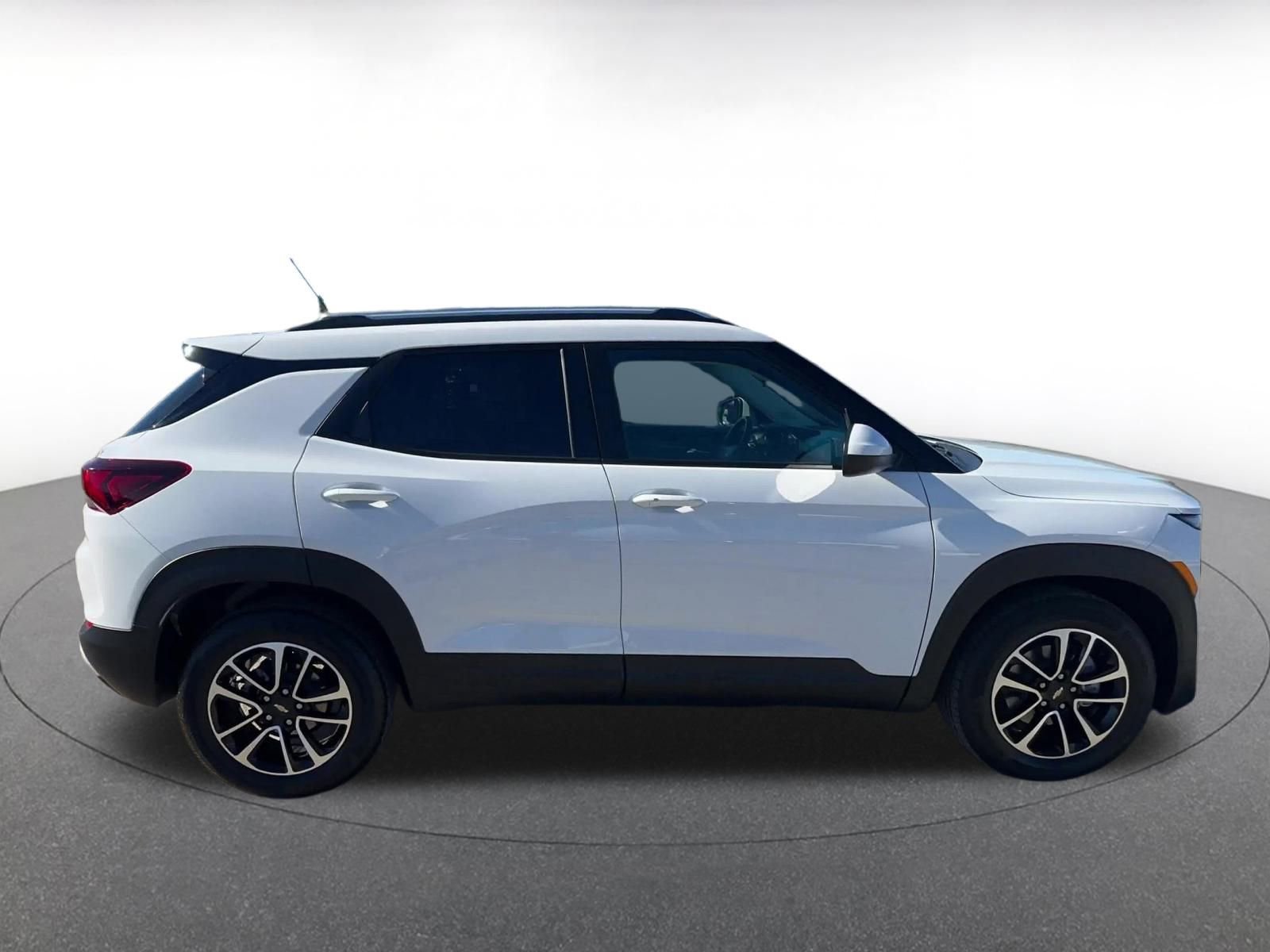 Thumbnail: 2025 Chevrolet TrailBlazer - 17