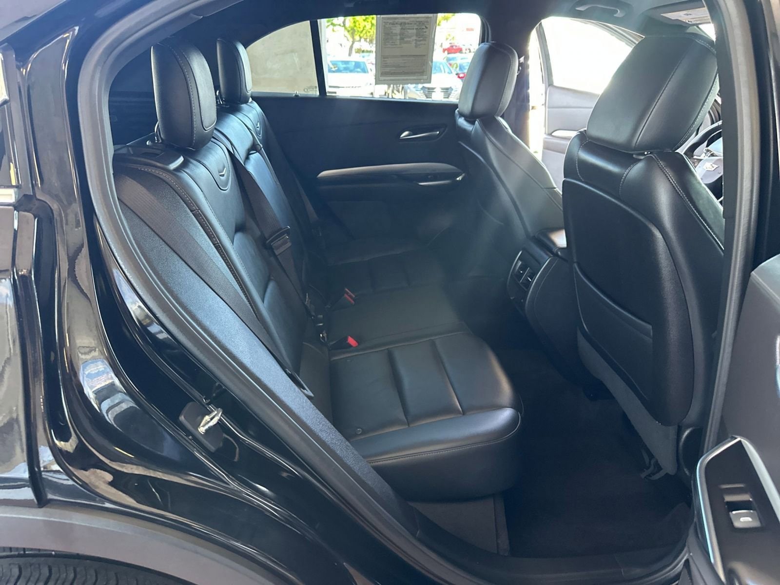 Thumbnail: 2023 Cadillac XT4 - 31