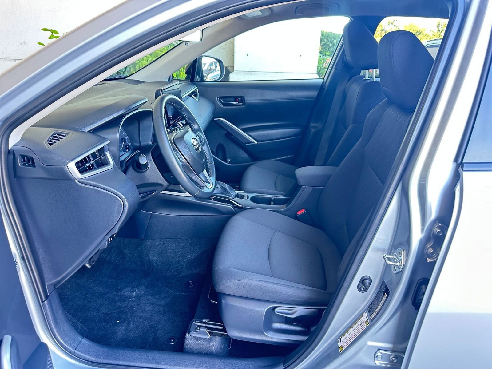 Thumbnail: 2025 Toyota Corolla Cross - 27