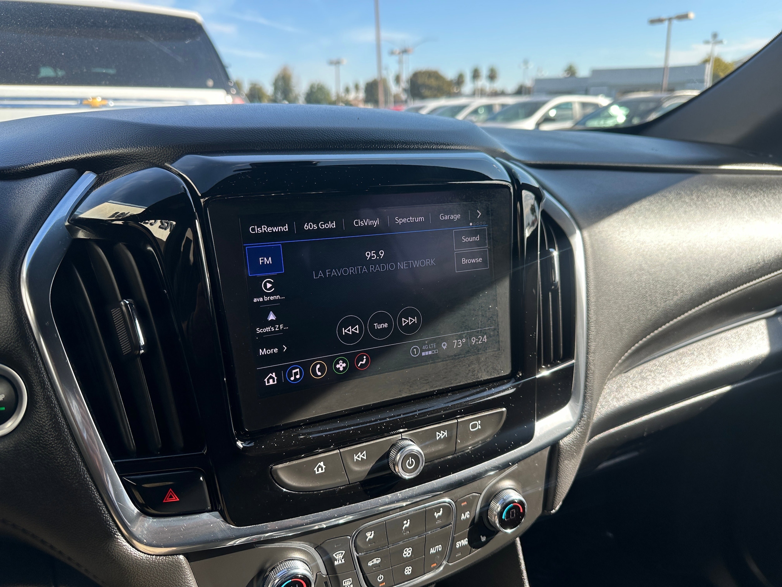 2023 Chevrolet Traverse LT 21