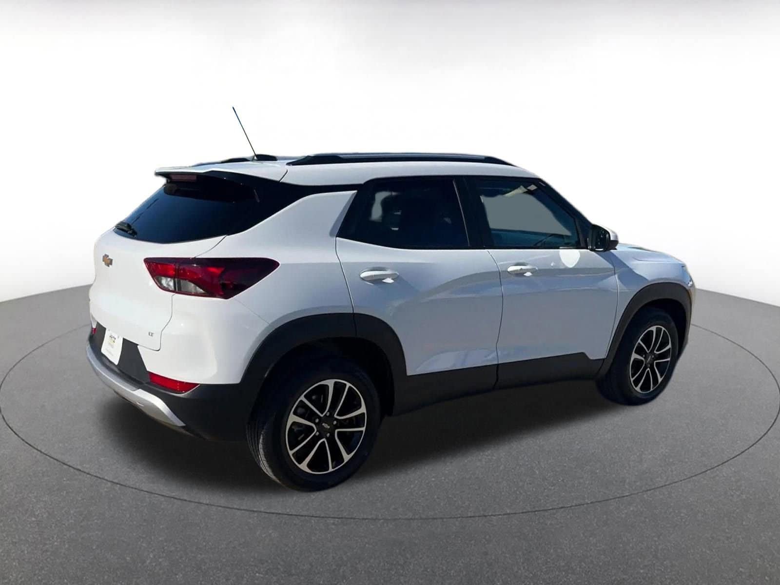 Thumbnail: 2025 Chevrolet TrailBlazer - 16