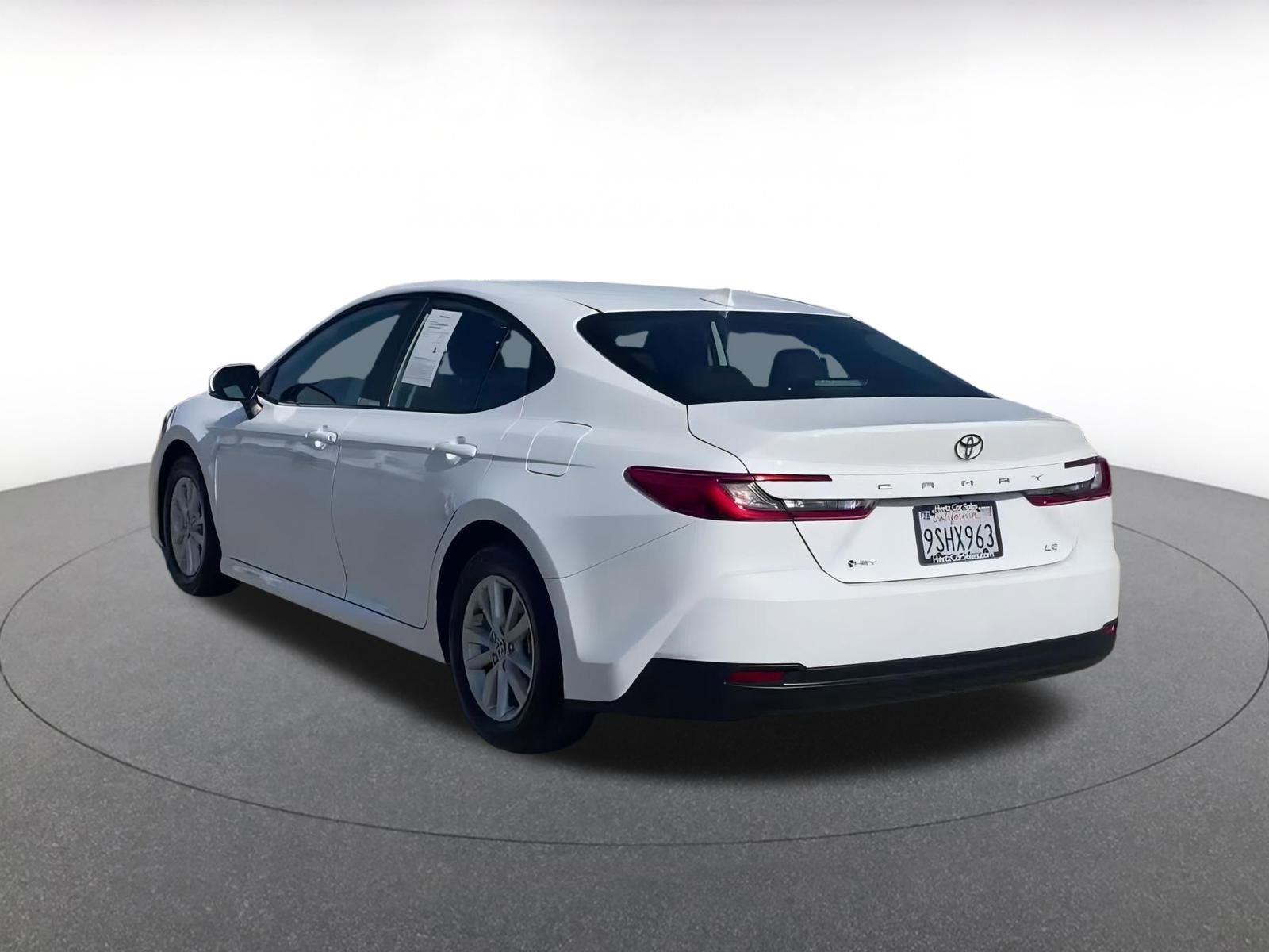 Thumbnail: 2025 Toyota Camry - 11