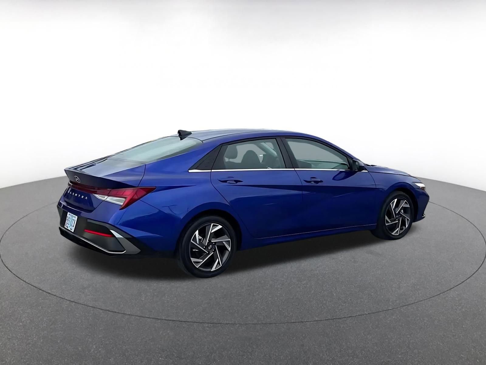 Thumbnail: 2025 Hyundai Elantra - 15