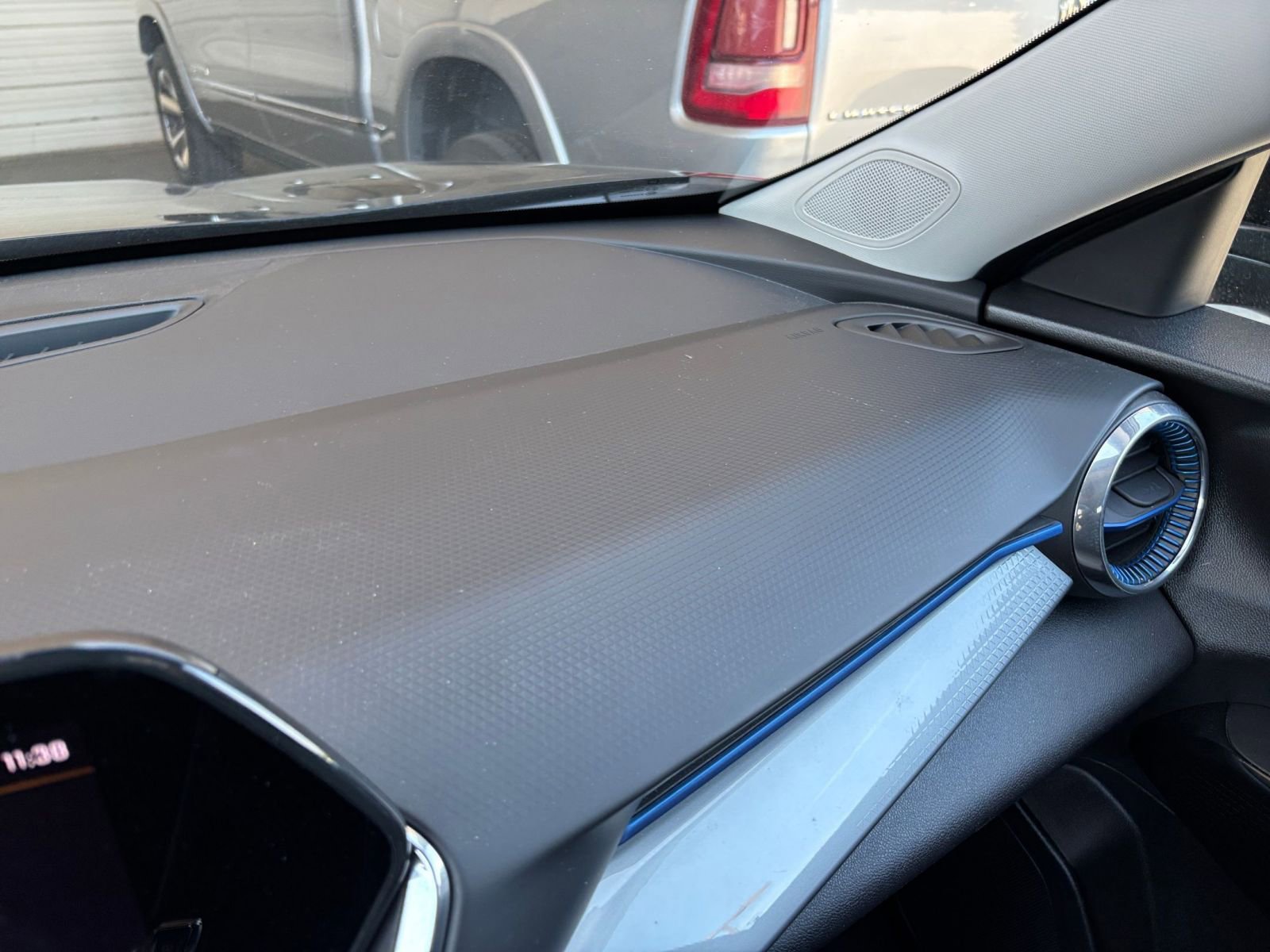 Thumbnail: 2025 Chevrolet Trax - 35