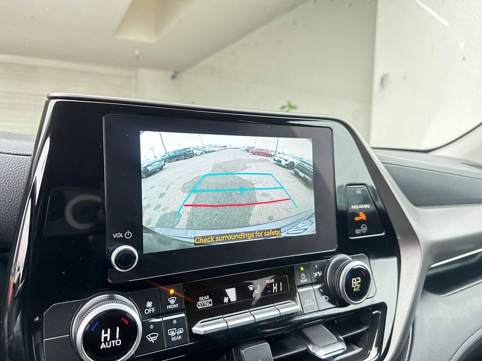 Thumbnail: 2025 Toyota Highlander - 18