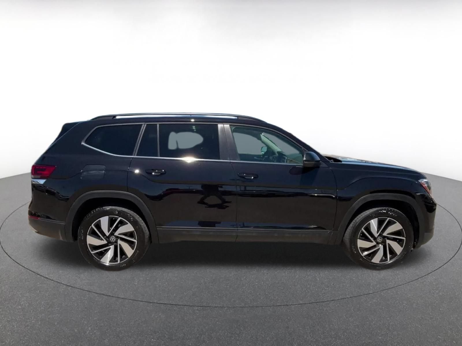 Thumbnail: 2026 Volkswagen Atlas - 13