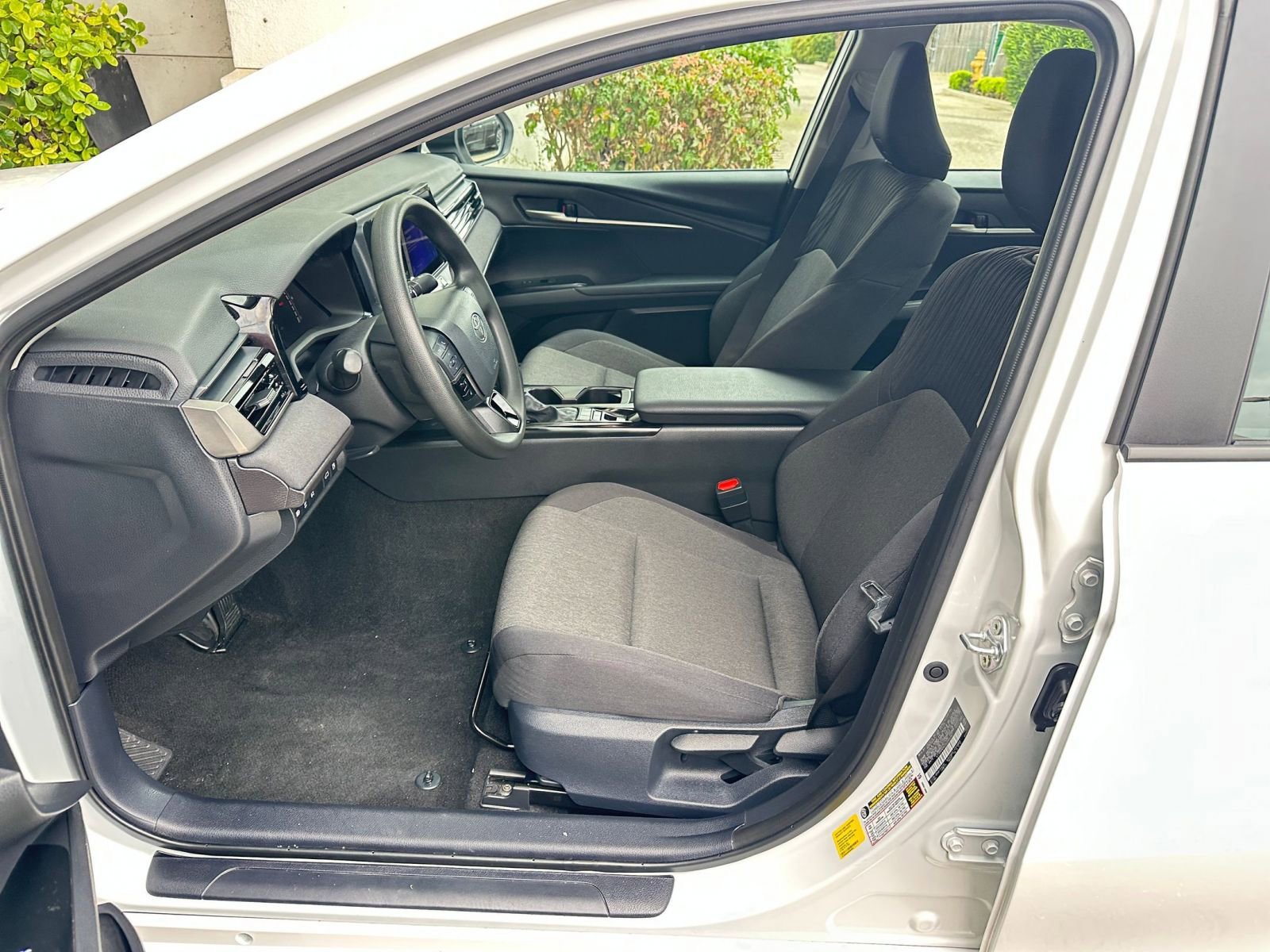 Thumbnail: 2025 Toyota Camry - 27