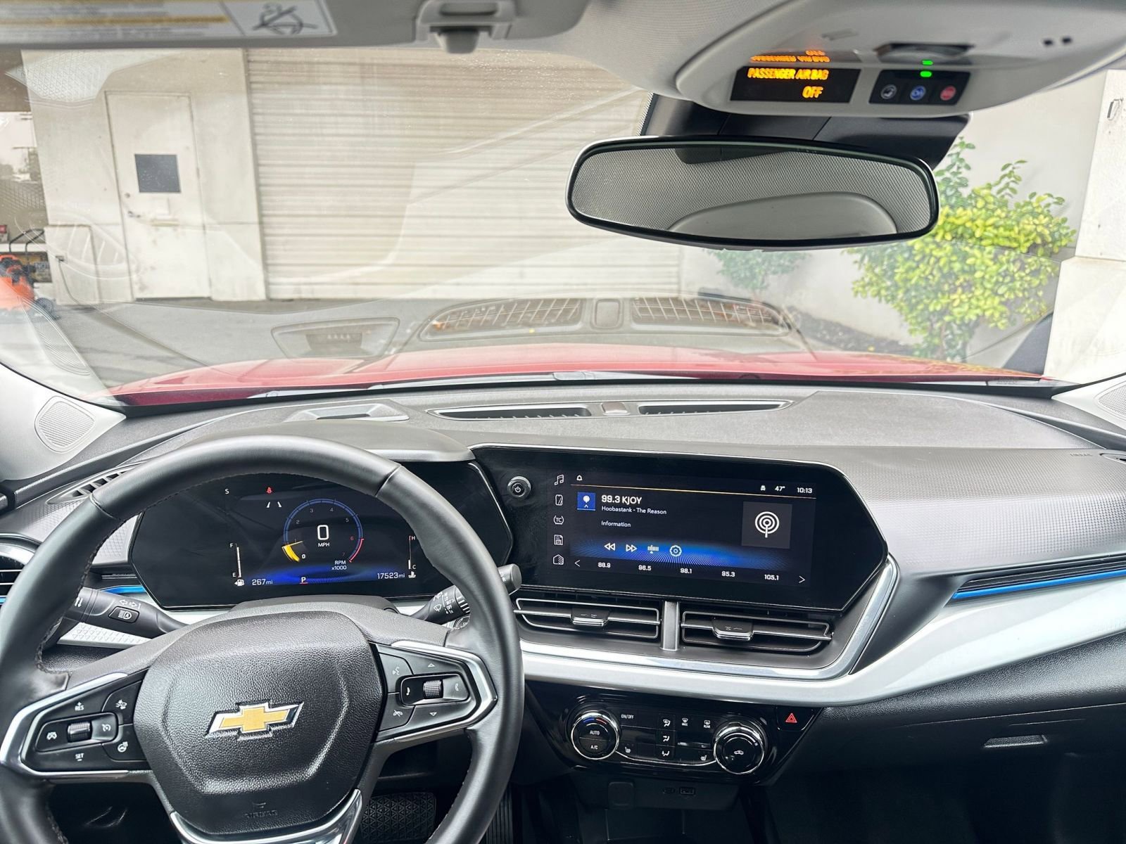 Thumbnail: 2025 Chevrolet Trax - 33