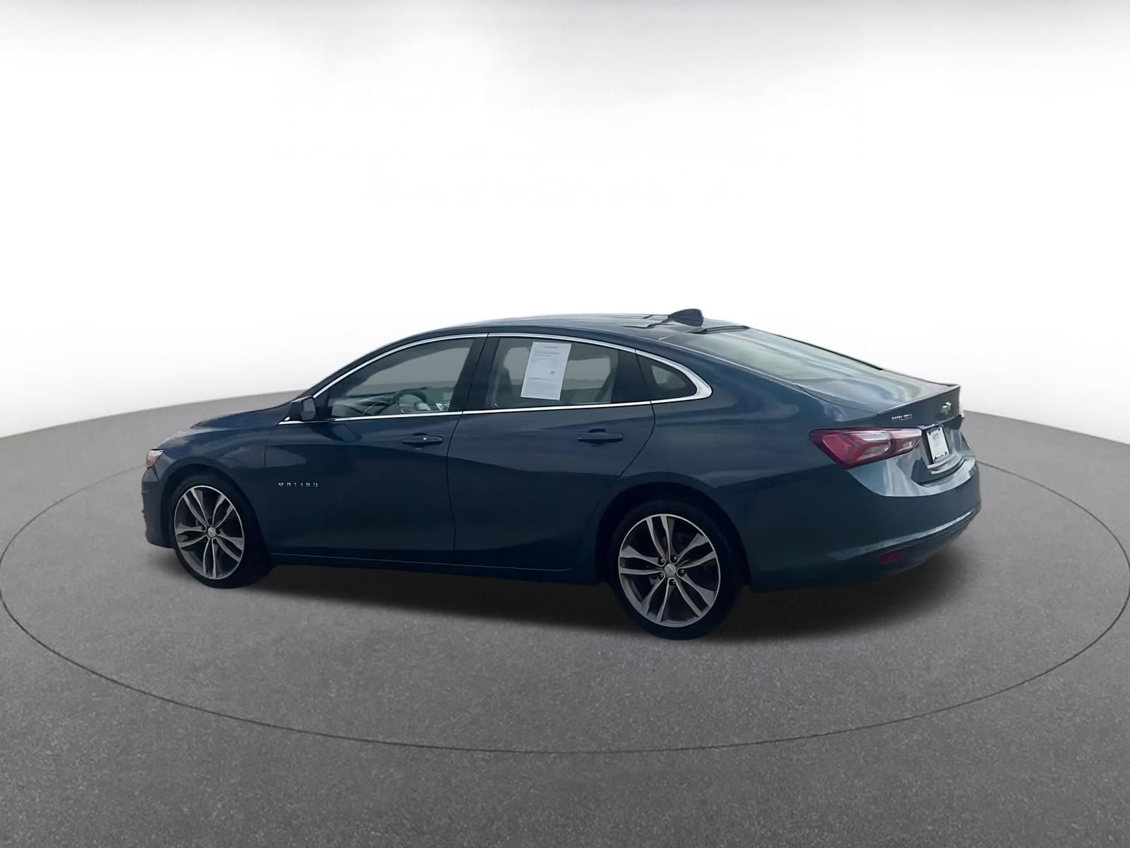 Thumbnail: 2024 Chevrolet Malibu - 10