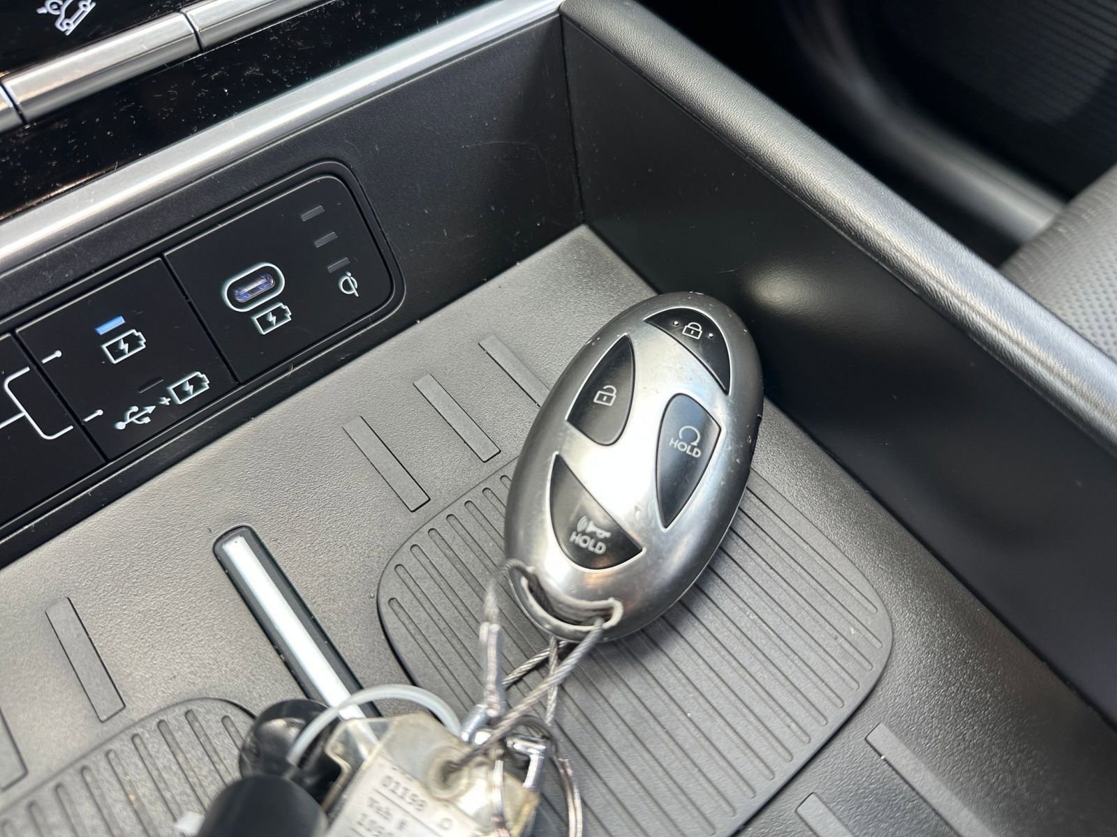 Thumbnail: 2025 Hyundai Santa Fe - 25