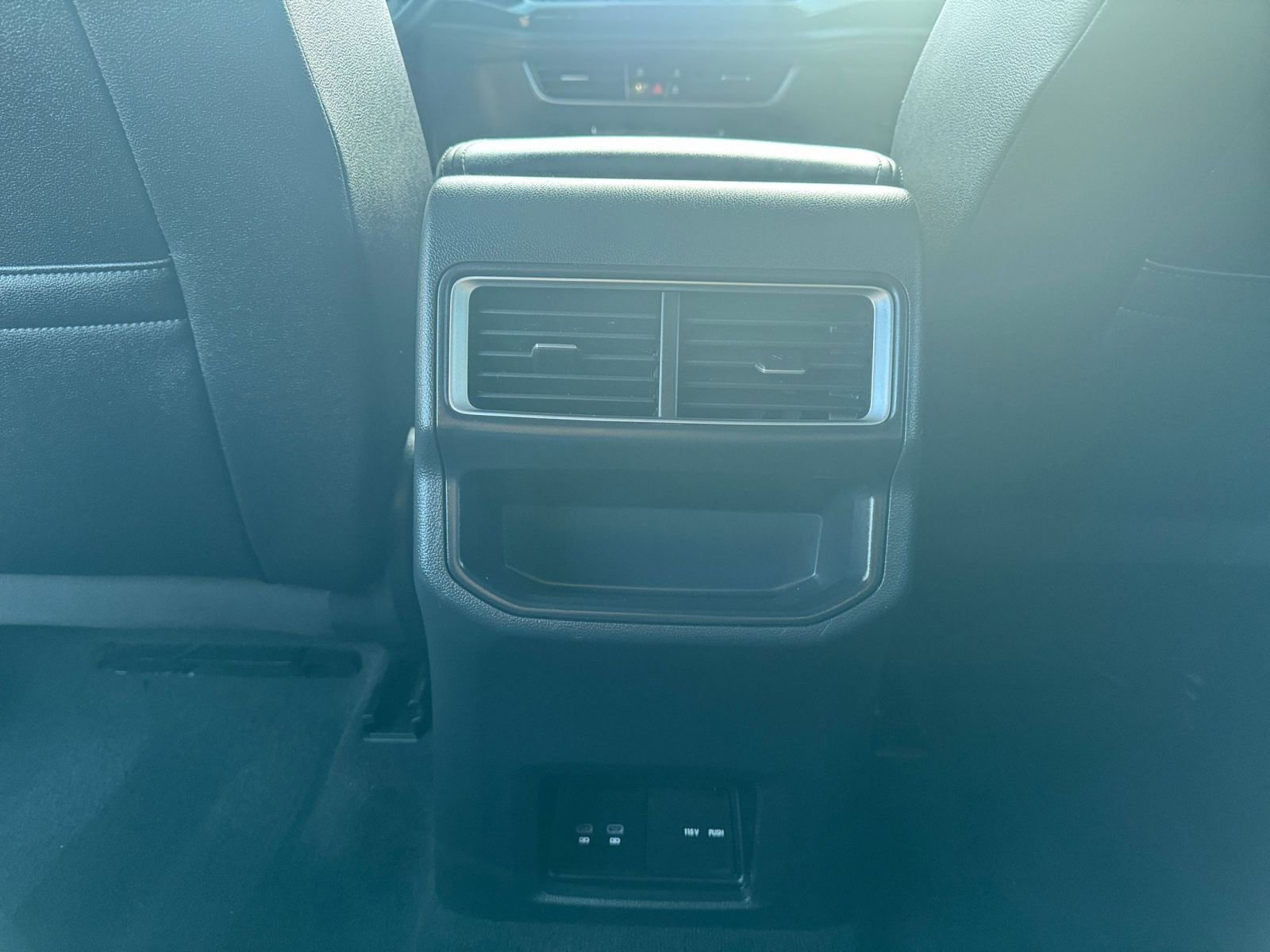 Thumbnail: 2025 Volkswagen Atlas - 24