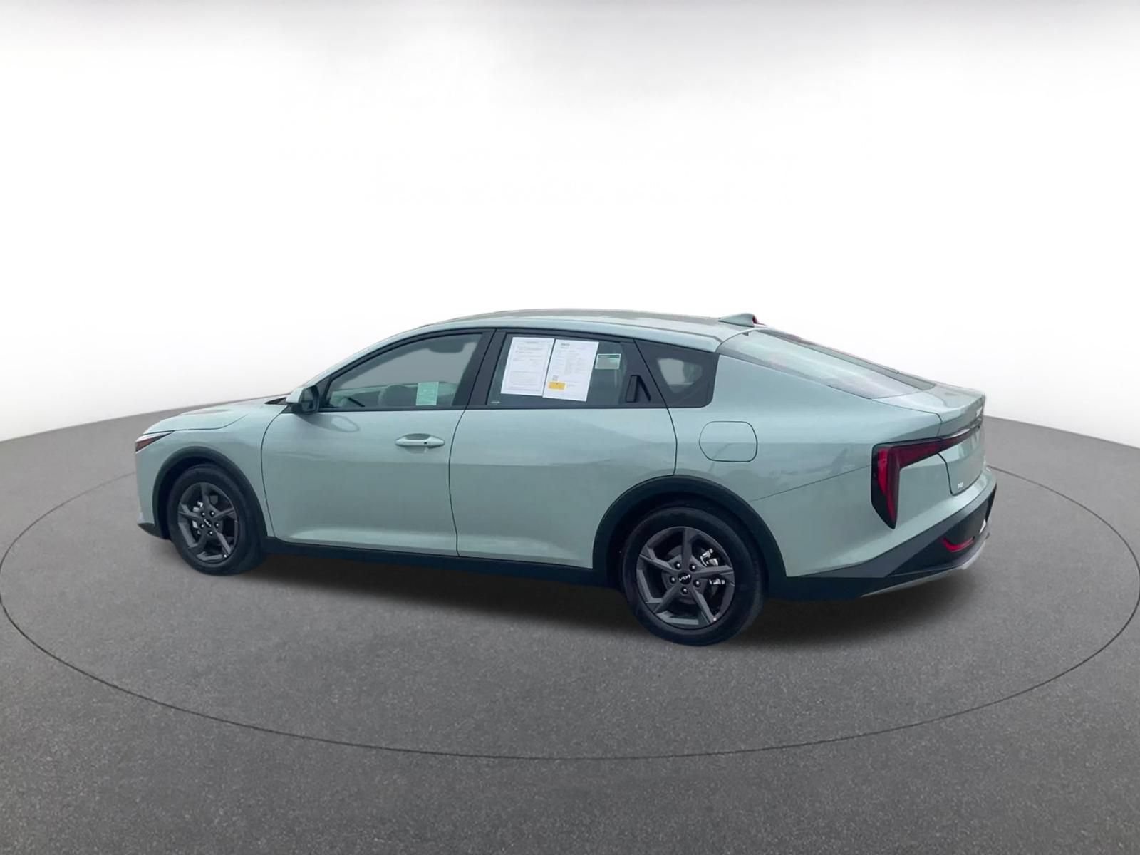 Thumbnail: 2026 Kia K4 - 8
