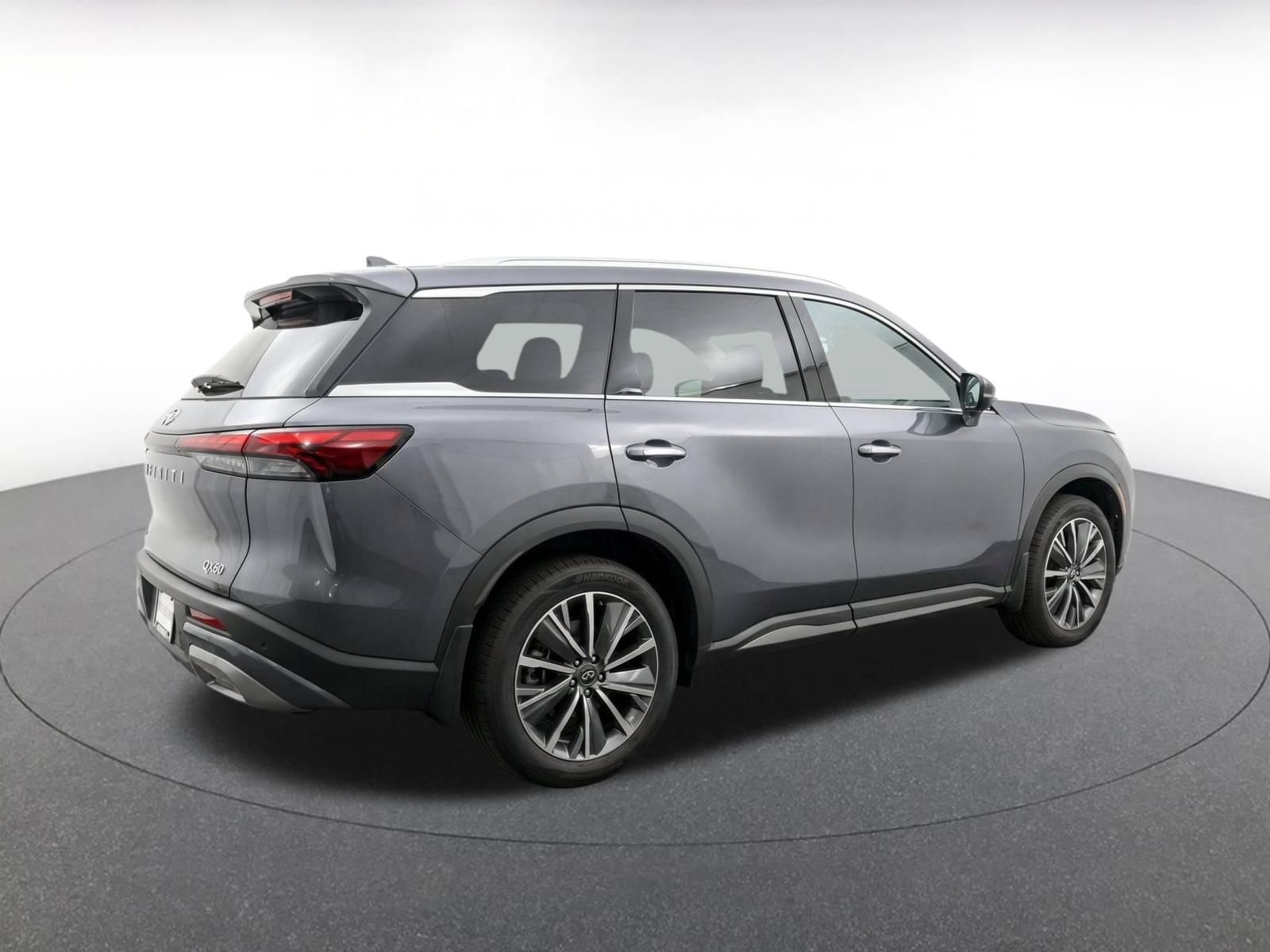 Thumbnail: 2026 INFINITI QX60 - 8