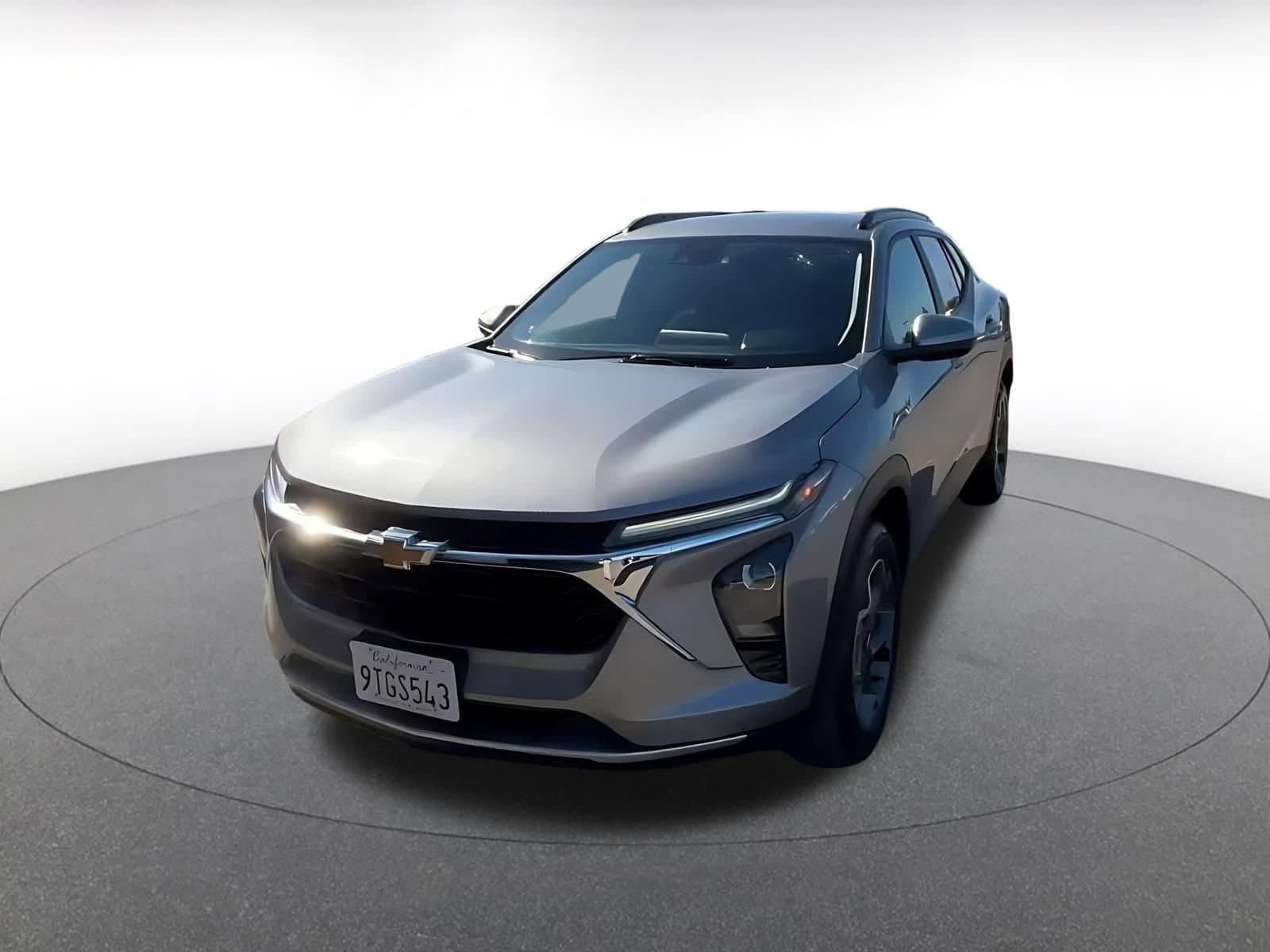 Thumbnail: 2025 Chevrolet Trax - 6