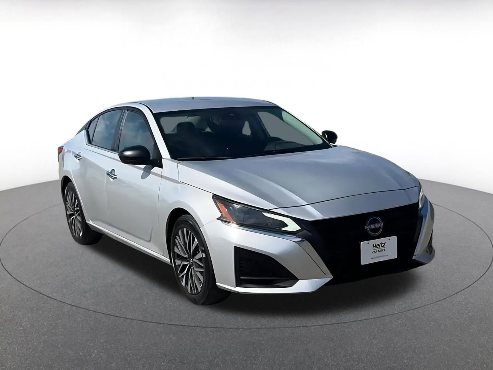 Thumbnail: 2024 Nissan Altima - 3