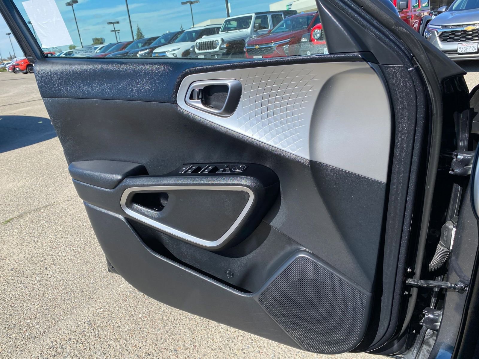 Thumbnail: 2025 Kia Soul - 18