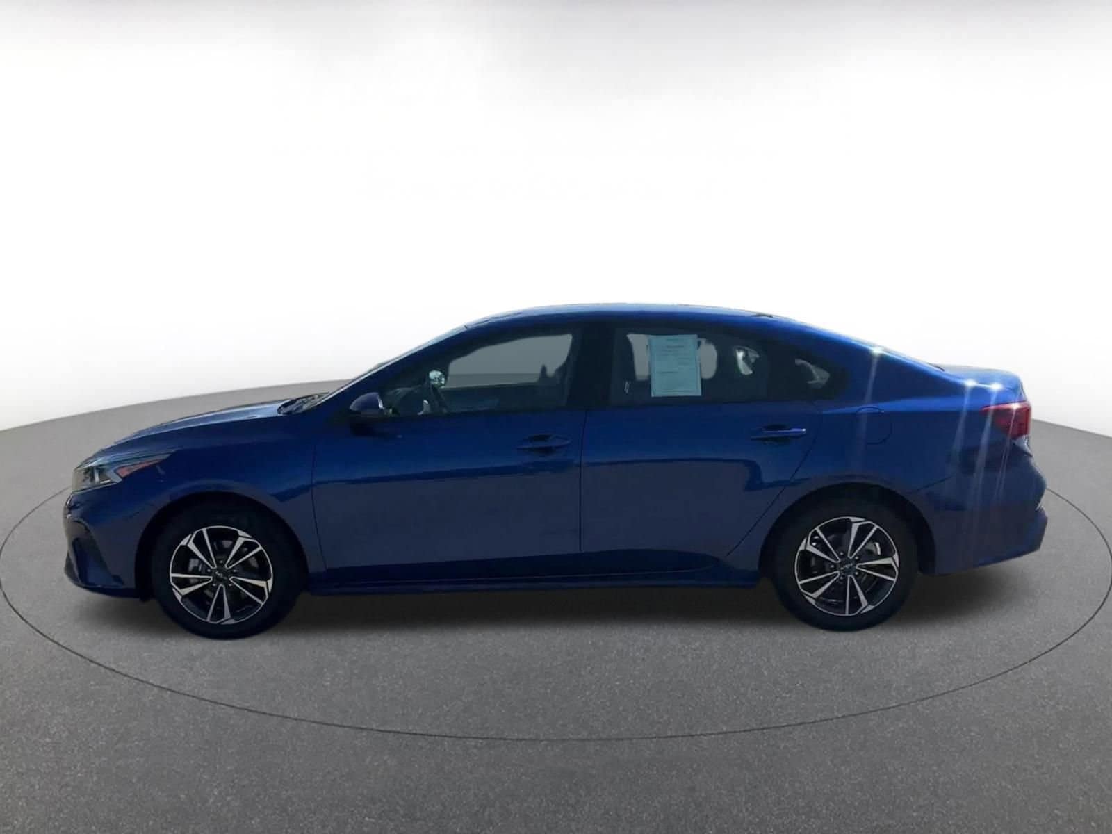 2024 Kia Forte LXS 8