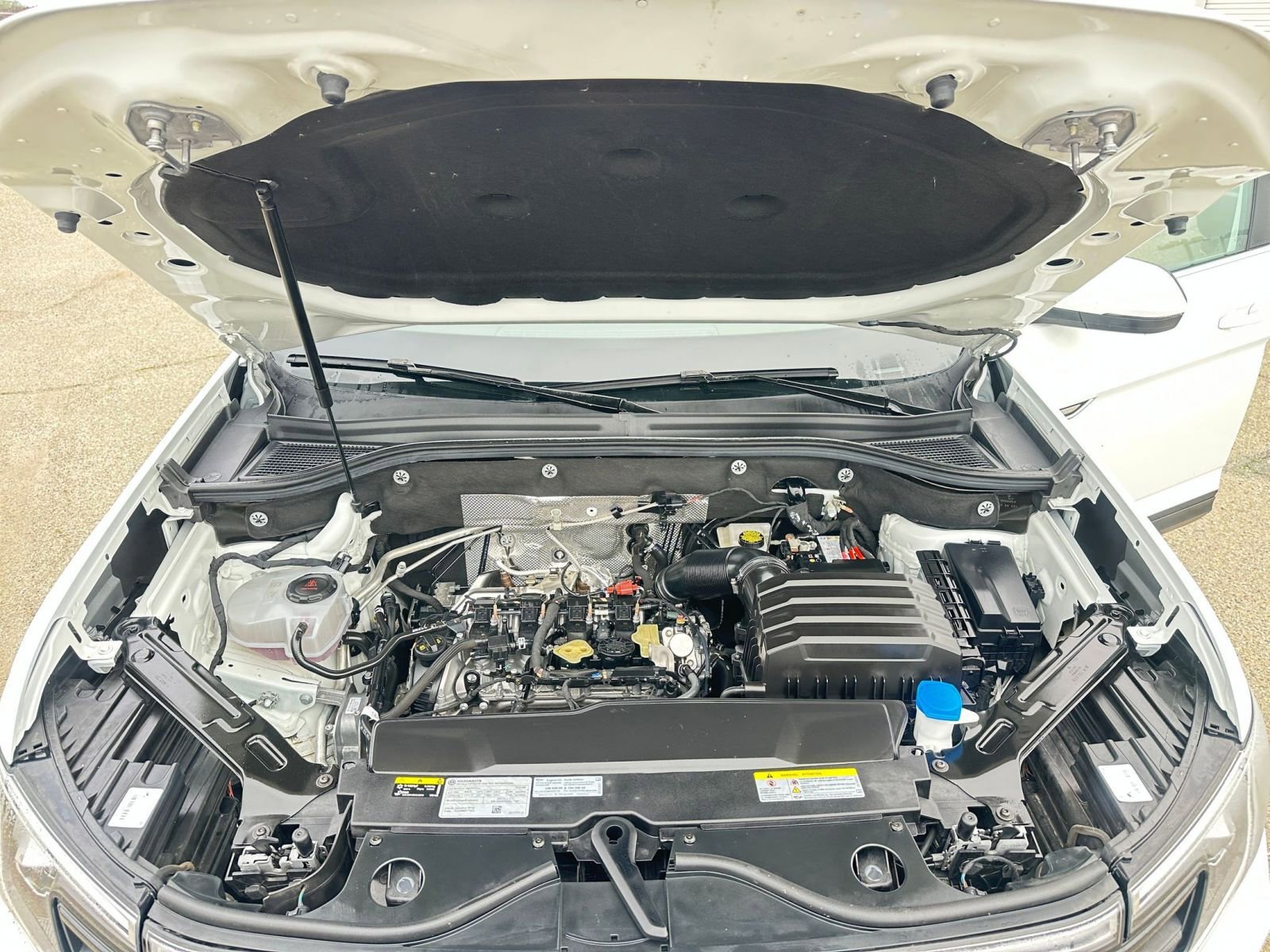 Thumbnail: 2025 Volkswagen Atlas - 33