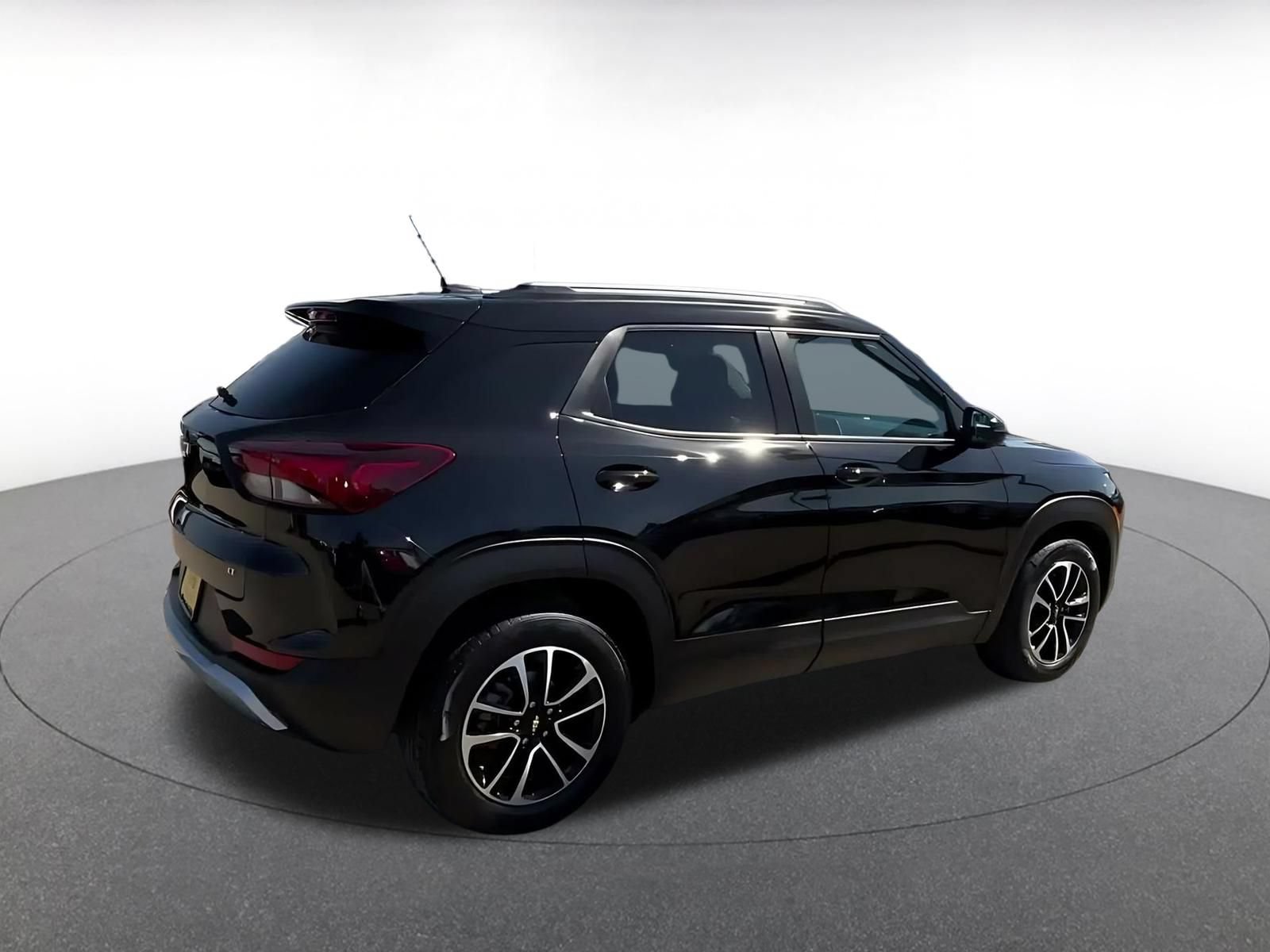 Thumbnail: 2025 Chevrolet TrailBlazer - 13