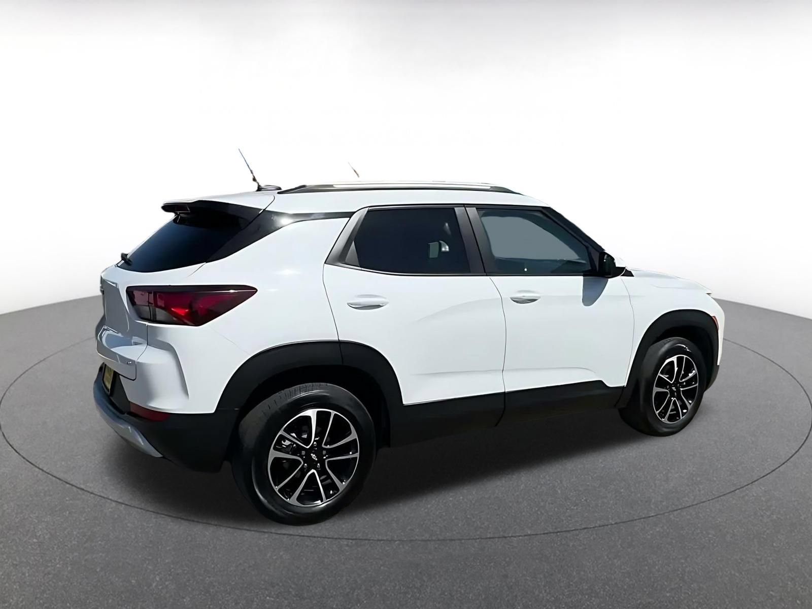 Thumbnail: 2025 Chevrolet TrailBlazer - 13