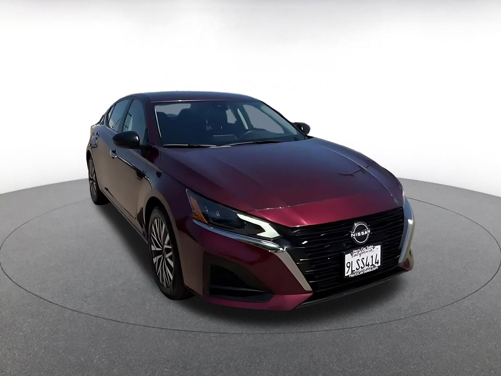 Thumbnail: 2024 Nissan Altima - 3