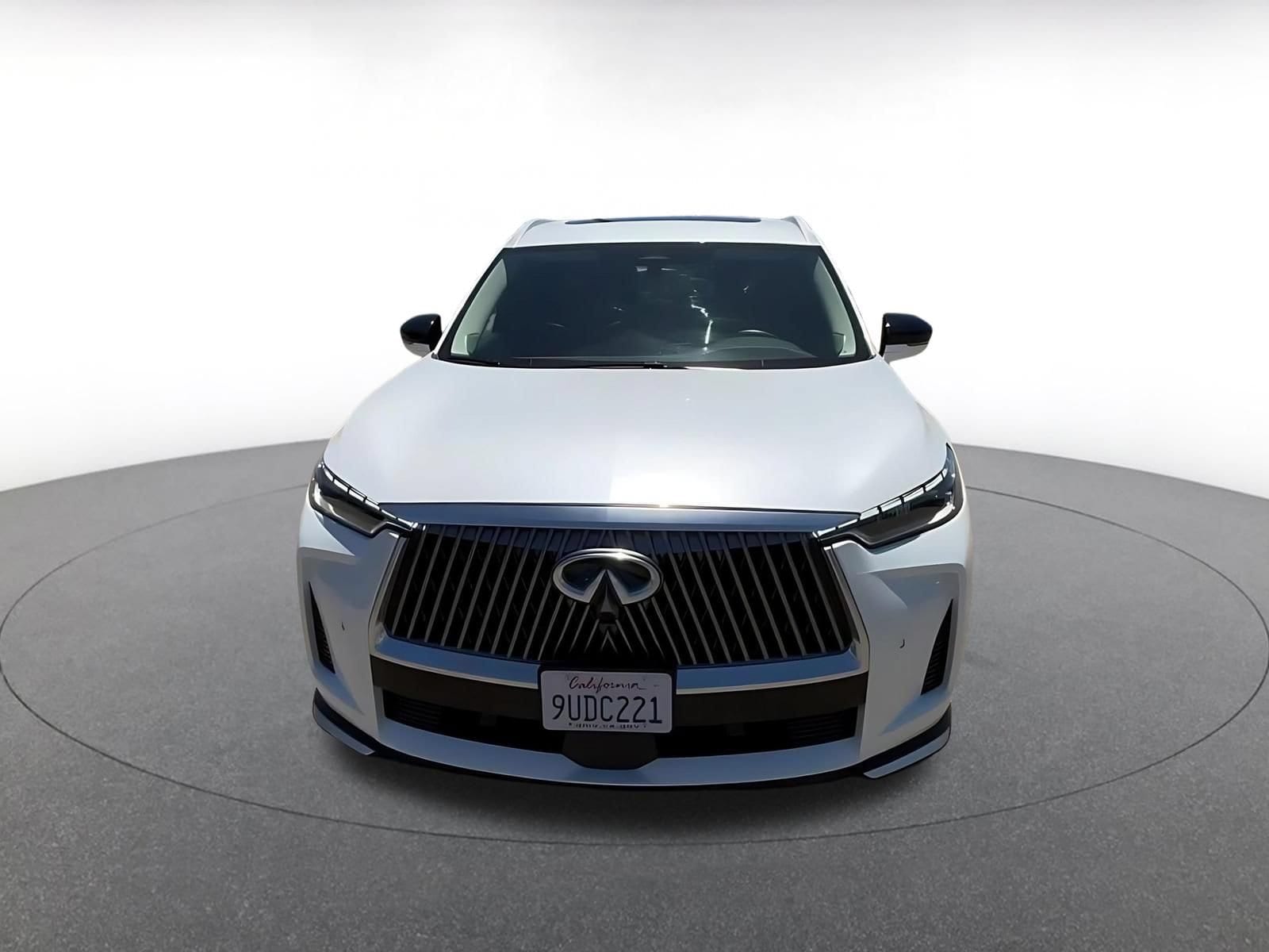 Thumbnail: 2026 INFINITI QX60 - 4