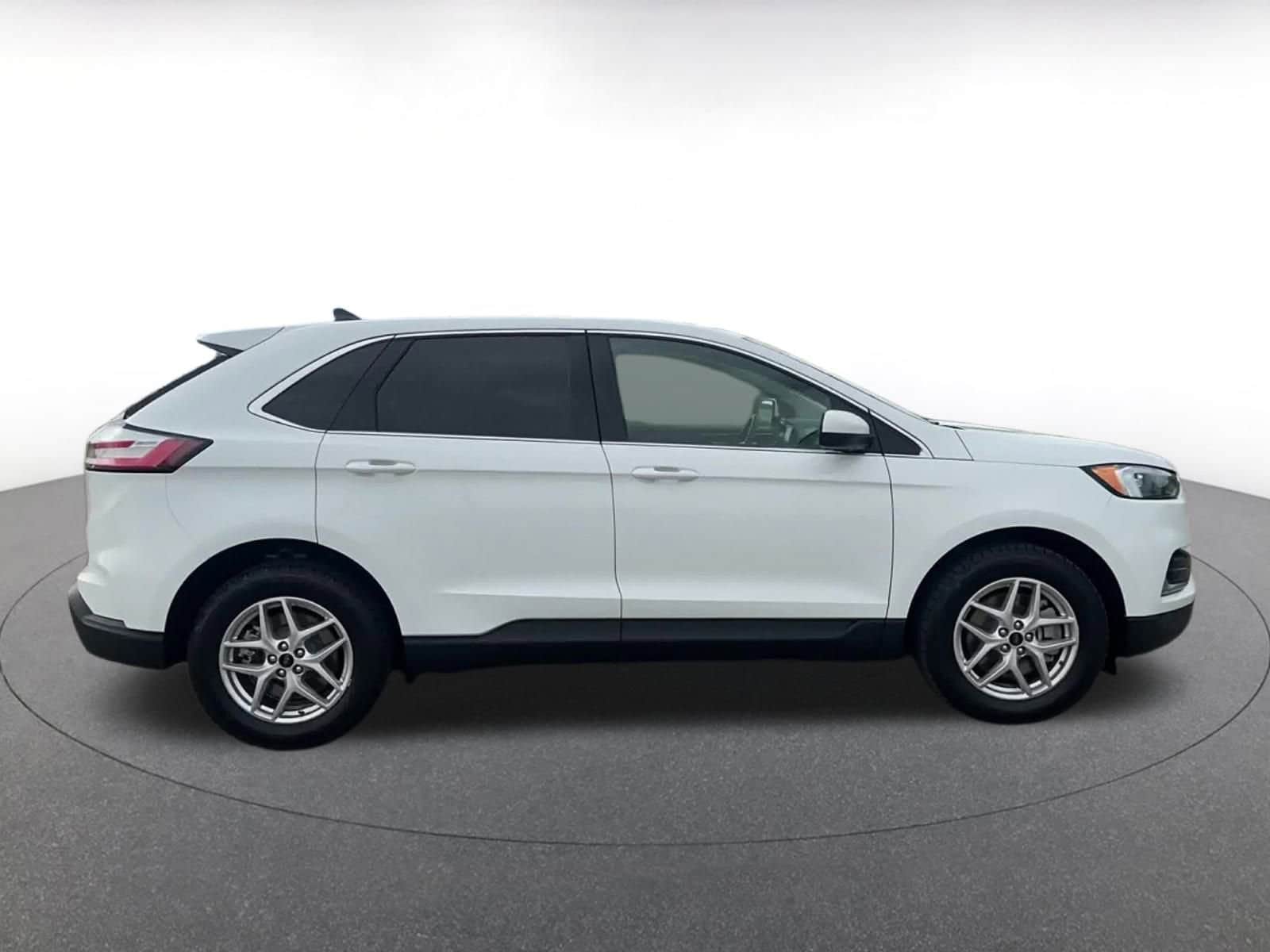 Thumbnail: 2023 Ford Edge - 16
