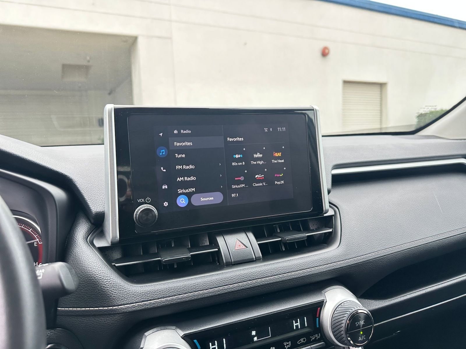 Thumbnail: 2025 Toyota RAV4 - 21