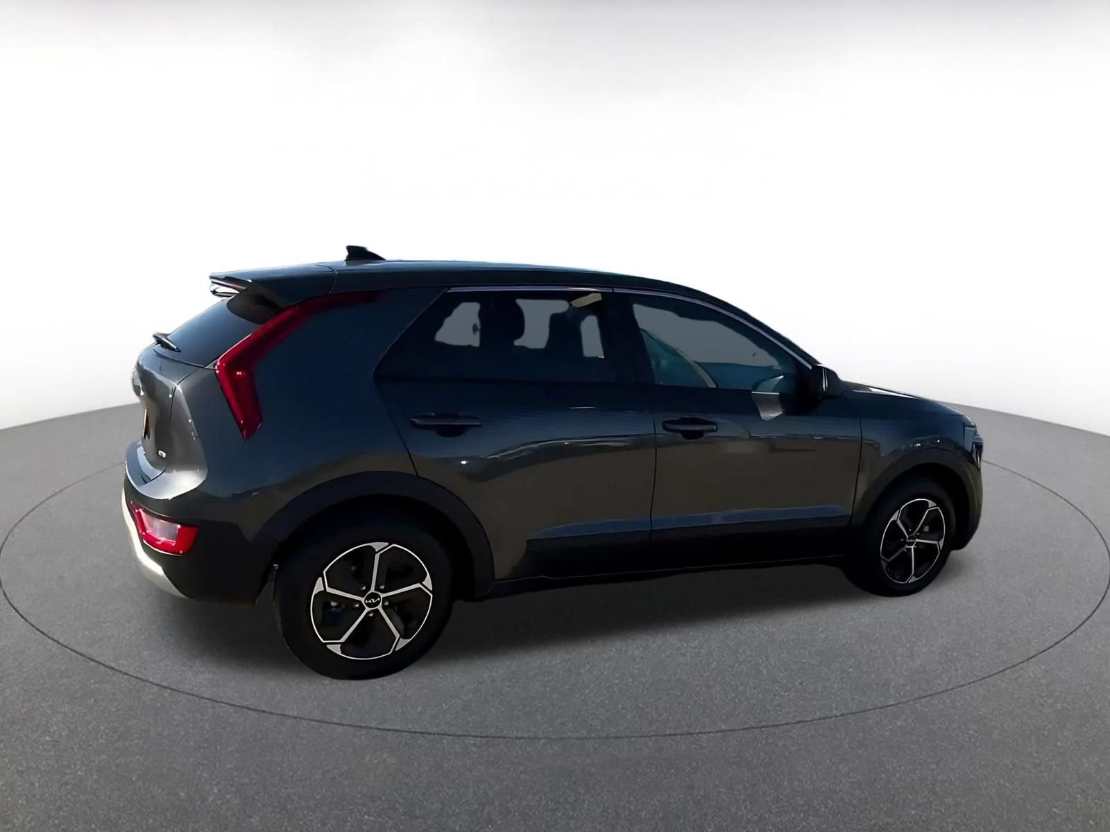 Thumbnail: 2026 Kia Niro - 12
